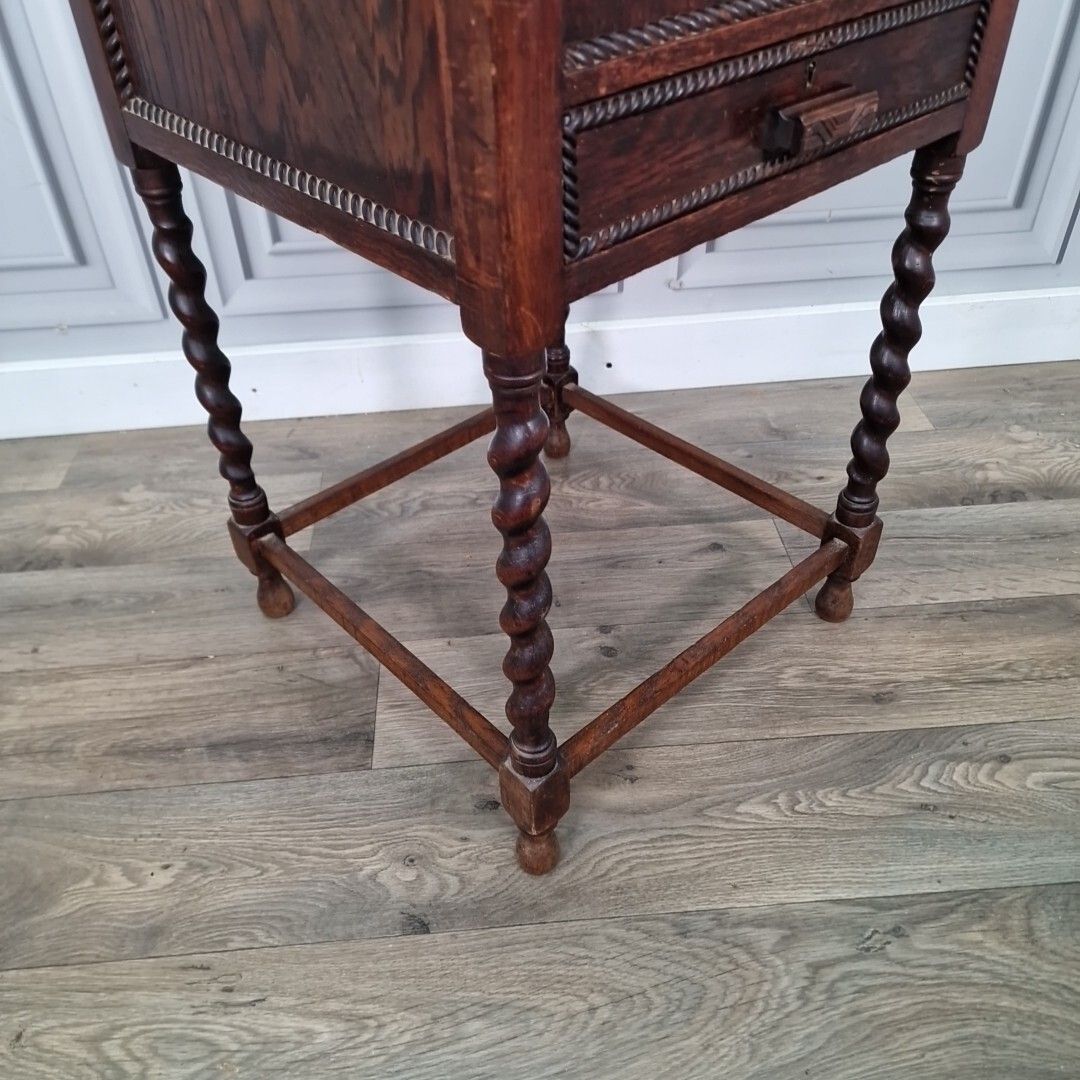 Antique Pot Table Cupboard Wooden Barley Twist Cabinet Cutlery Sewing Bedside photo 170.0
