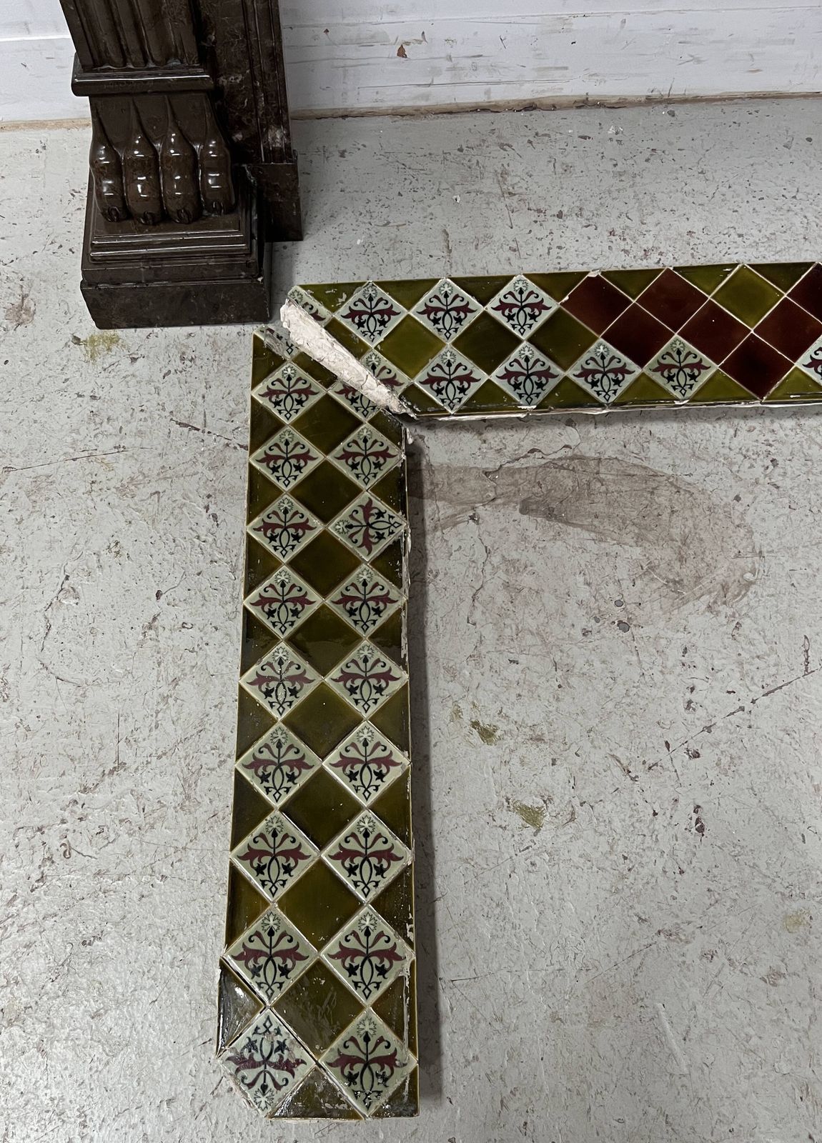 Napoleon III Fireplace With Claw Feet In Speckled Marble, 19th Century photo Home Fixtures