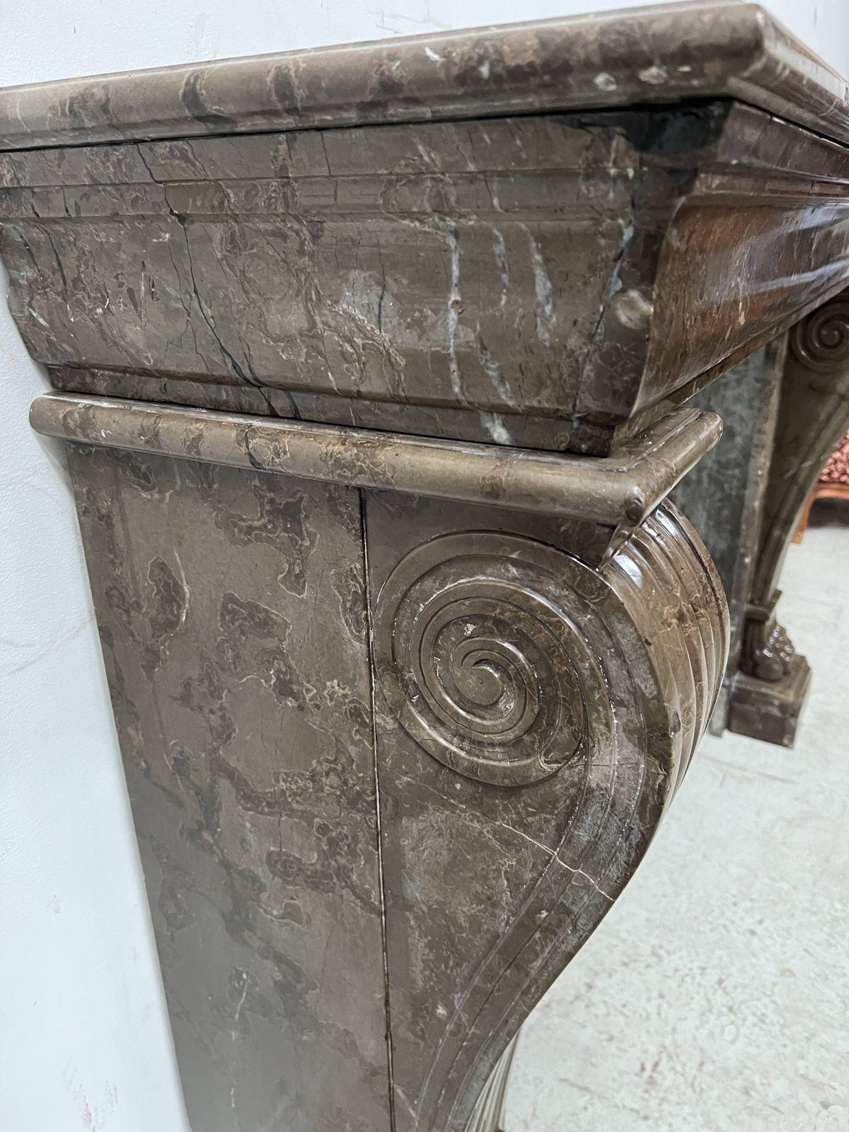 photo furniture Napoleon III Fireplace With Claw Feet In Speckled Marble, 19th Century