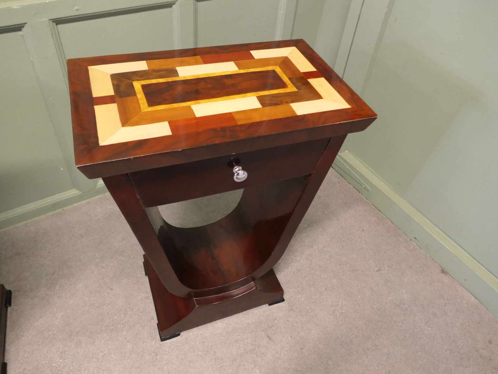 A Exceptional Pair Of Art Deco Design Bedside Or Lamp Tables photo 1500.0