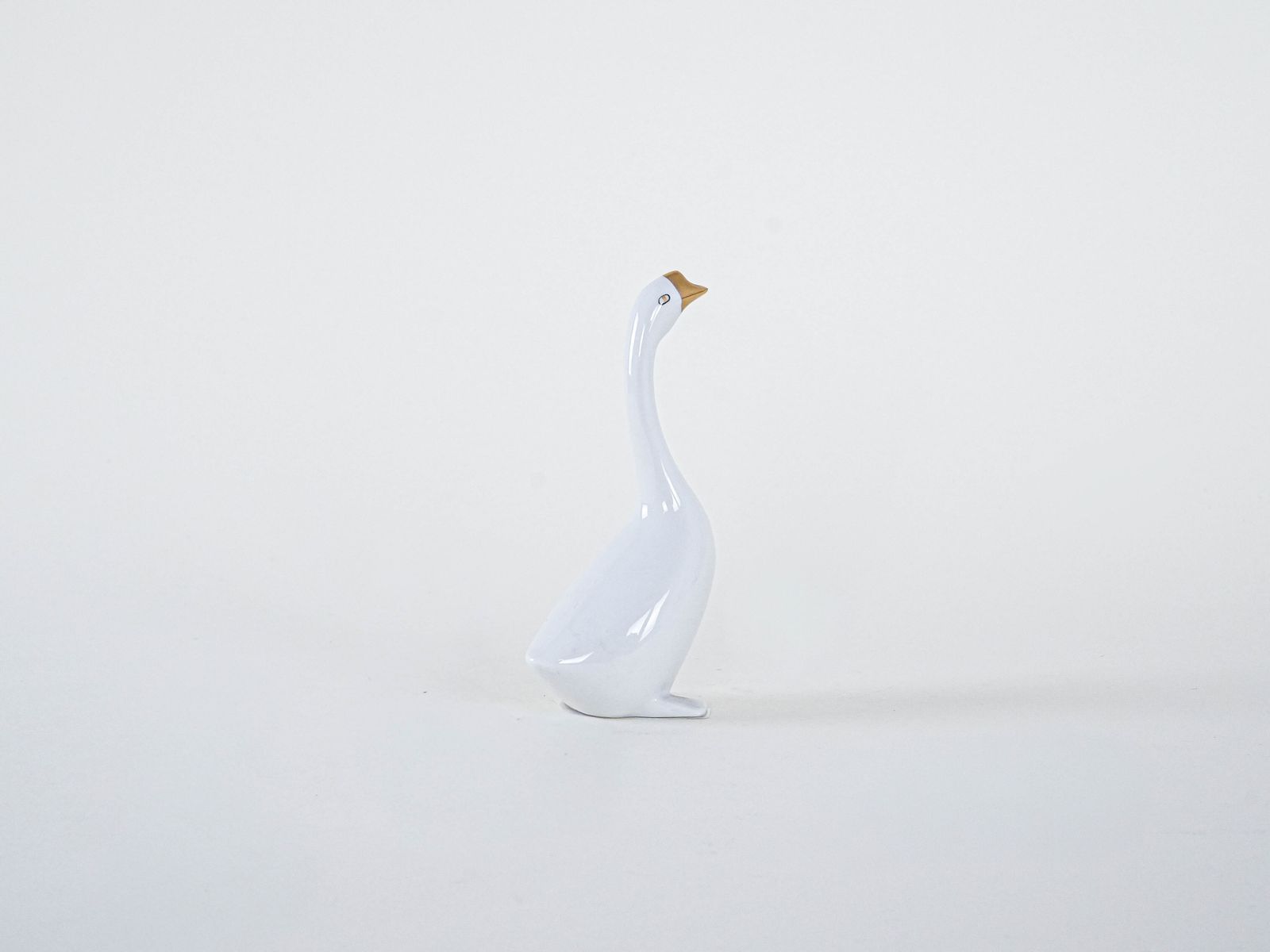 Porcelain Goose Figurine, Hungarian Design, 1960s, Manufactured By Holloháza photo for sale
