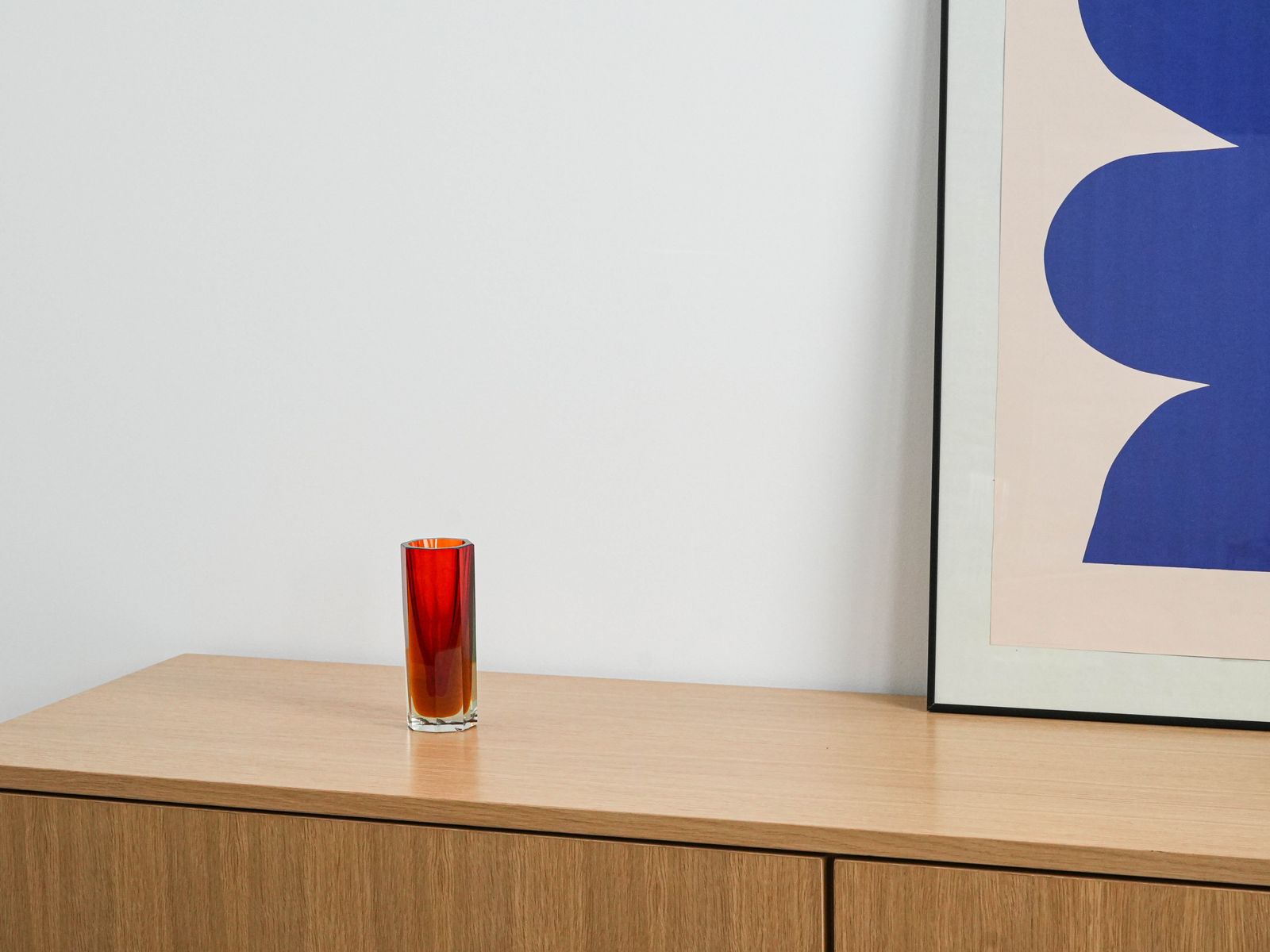 Rode Glazen Vaas, Tsjechisch Design, Jaren 1960, Gemaakt In Tsjechië photo furniture