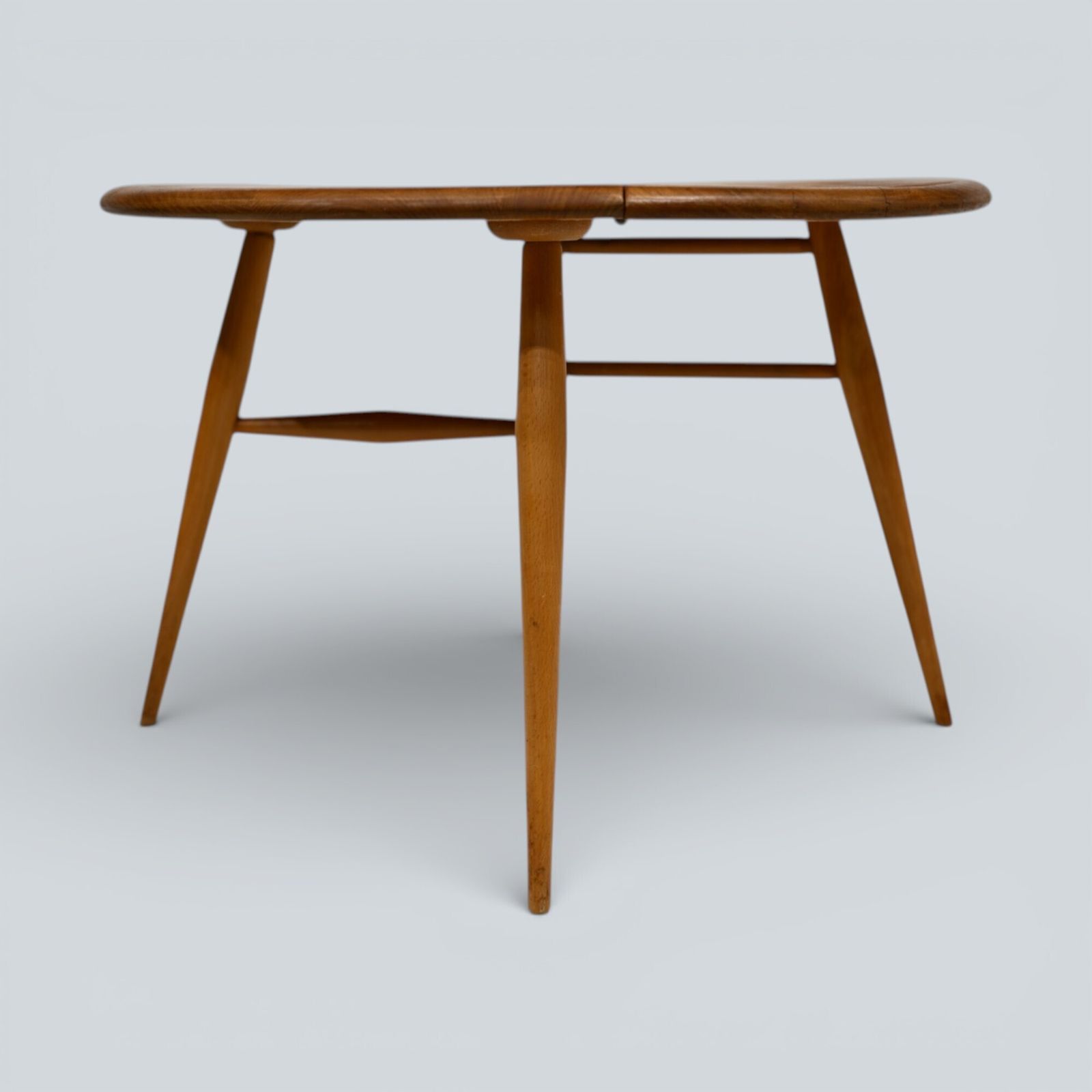 photo vintage Ercol Round Coffee Table 1960s Retro Light Finish Free Uk Delivery