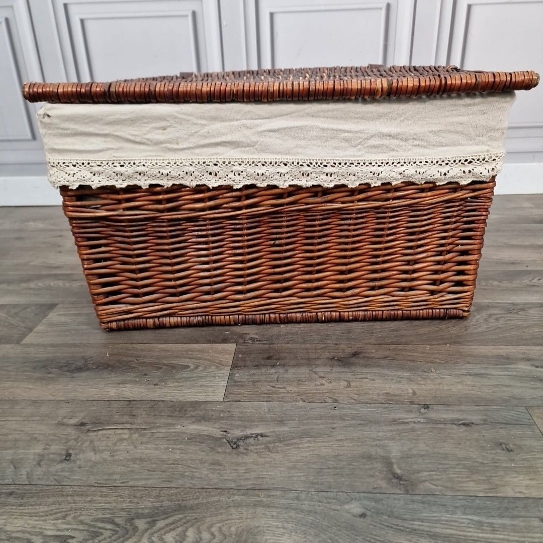 photo for sale Vintage Wicker Storage Chest Lidded Basket Blanket Box Picnic Fishing Retro