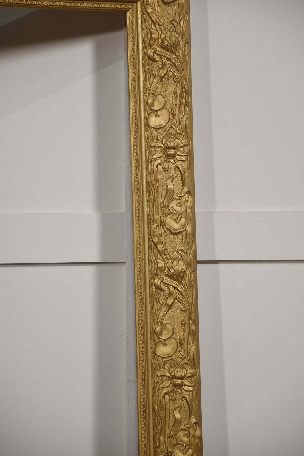 Large Art Nouveau Style Giltwood Picture Frame photo Home Decor