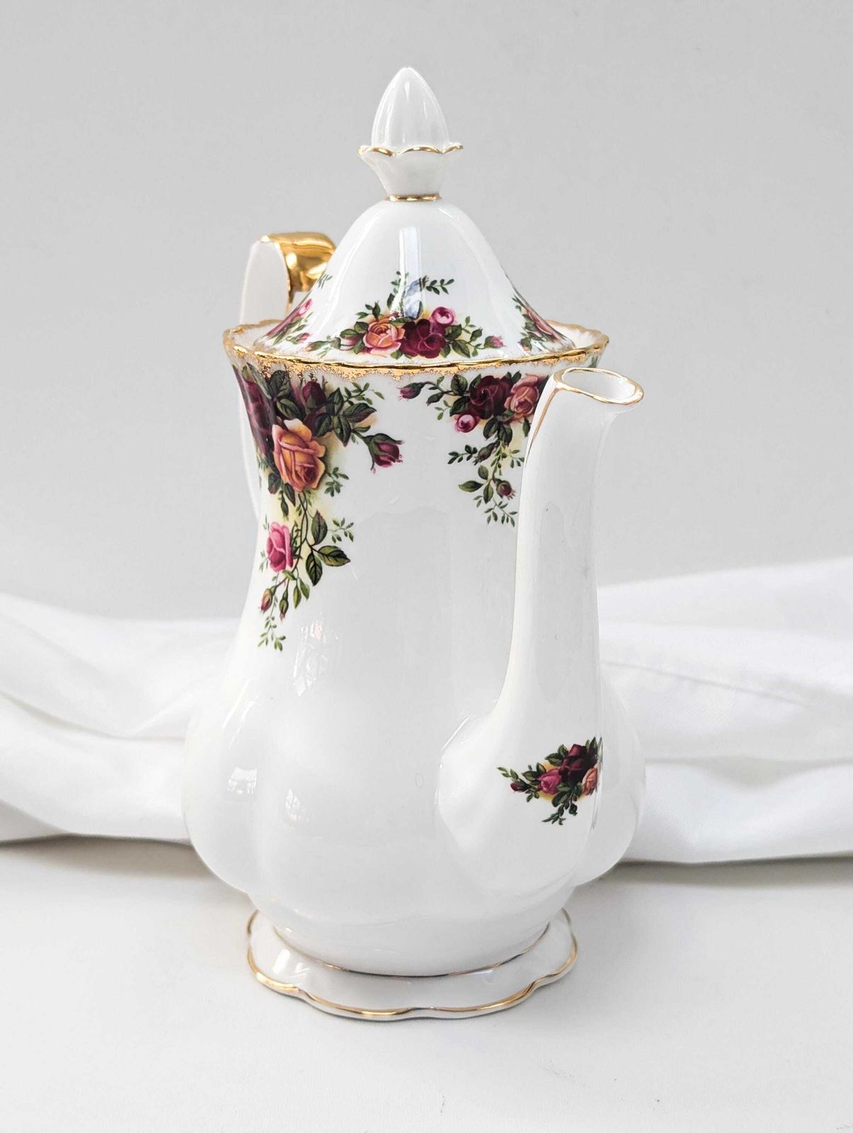 First Edition Old Country Rose Coffee Pot, Vintage, Retro 1960s. Fine Bone China. photo for sale