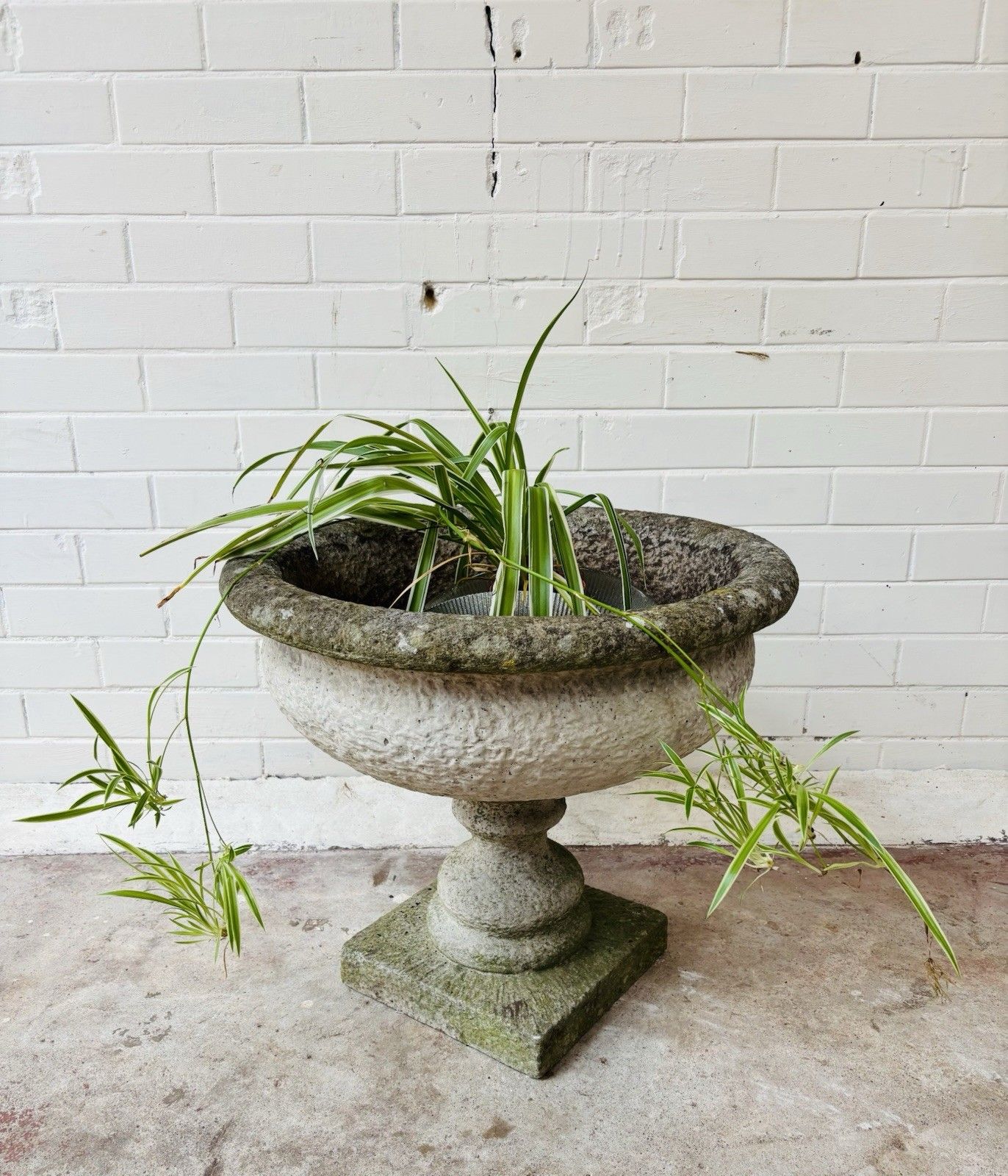A Large Stylish & Attractive 20th Century Comp Stone Urn. photo Garden Decor