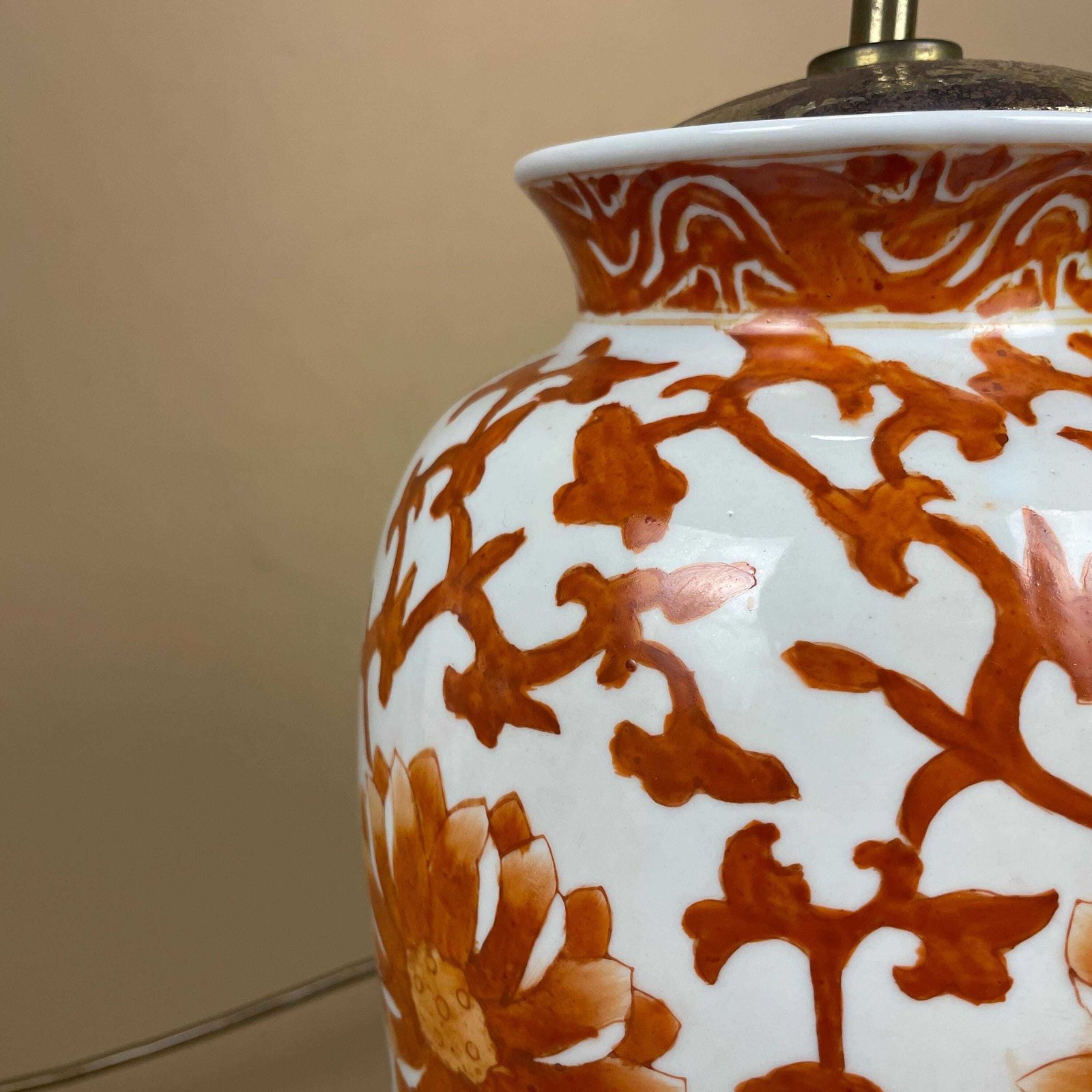 Oriental Ceramic Lamp Light Bedside Table Hand Painted Floral Design Pattern Wood Base Chinese Vase White Orange Antique Lampshade Shade photo buy