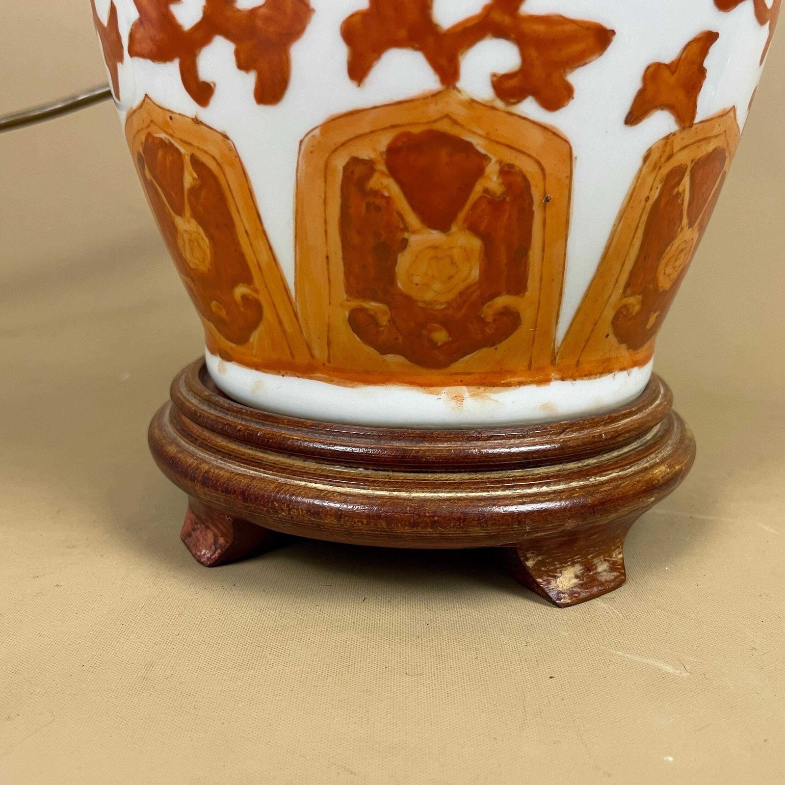 Oriental Ceramic Lamp Light Bedside Table Hand Painted Floral Design Pattern Wood Base Chinese Vase White Orange Antique Lampshade Shade photo vintage