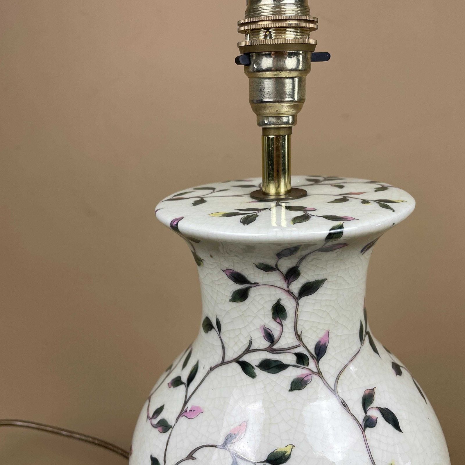 Oriental Ceramic Lamp Light Bedside Table Hand Painted Floral Bird Design Pattern Wood Base Chinese Vase Cream Antique Gold Metal Wooden photo for sale