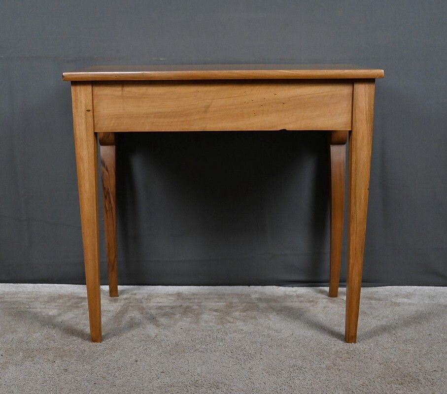 1710.0 Small Walnut Console Table, Restoration Period – Early 19th Century photo