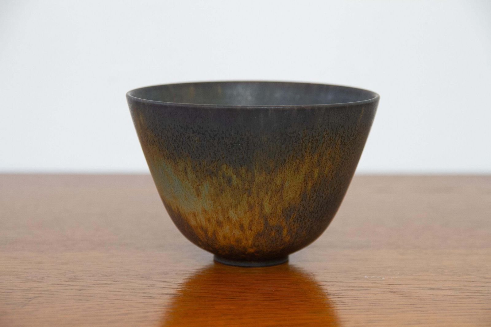 photo vinterior Stoneware Bowl Model Aru By Gunnar Nylund For Rörstrand Sweden, 1950s.