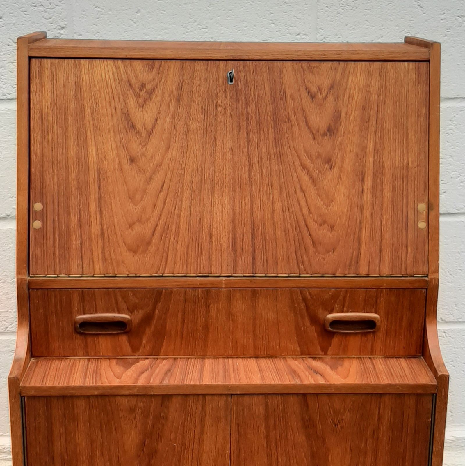 G Plan Children's Bureau Teak Wood Mid Century Modern Small Desk photo for sale