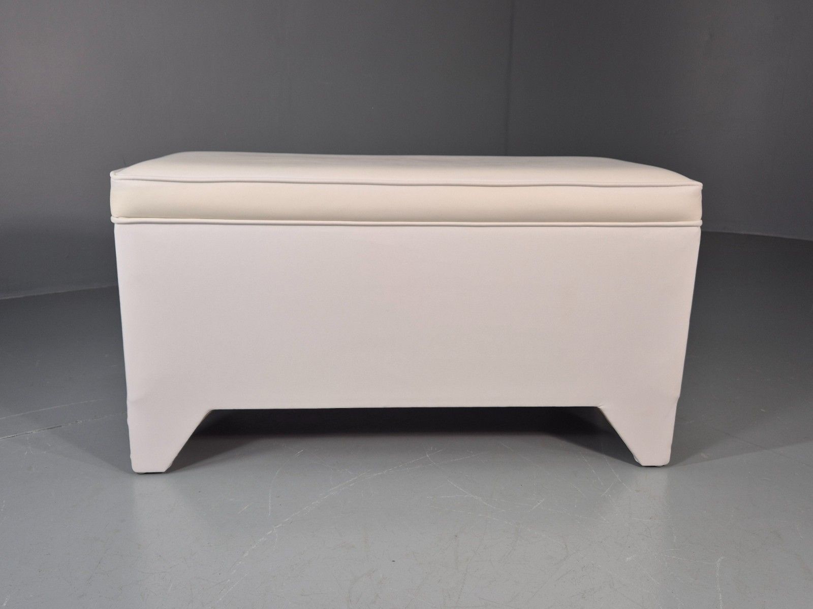 1970s Vinyl Ottoman Storage Chest White Retro Kitsch Eb11572 Mwoo photo vinterior