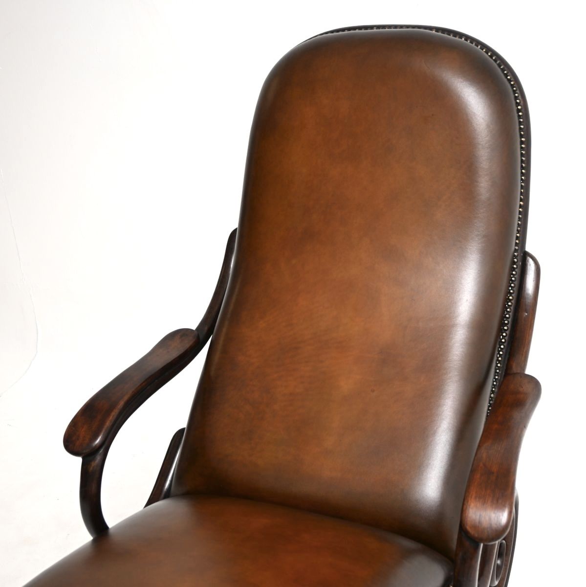 Antique Bentwood Leather Chaise Longue By Thonet photo 3835.0