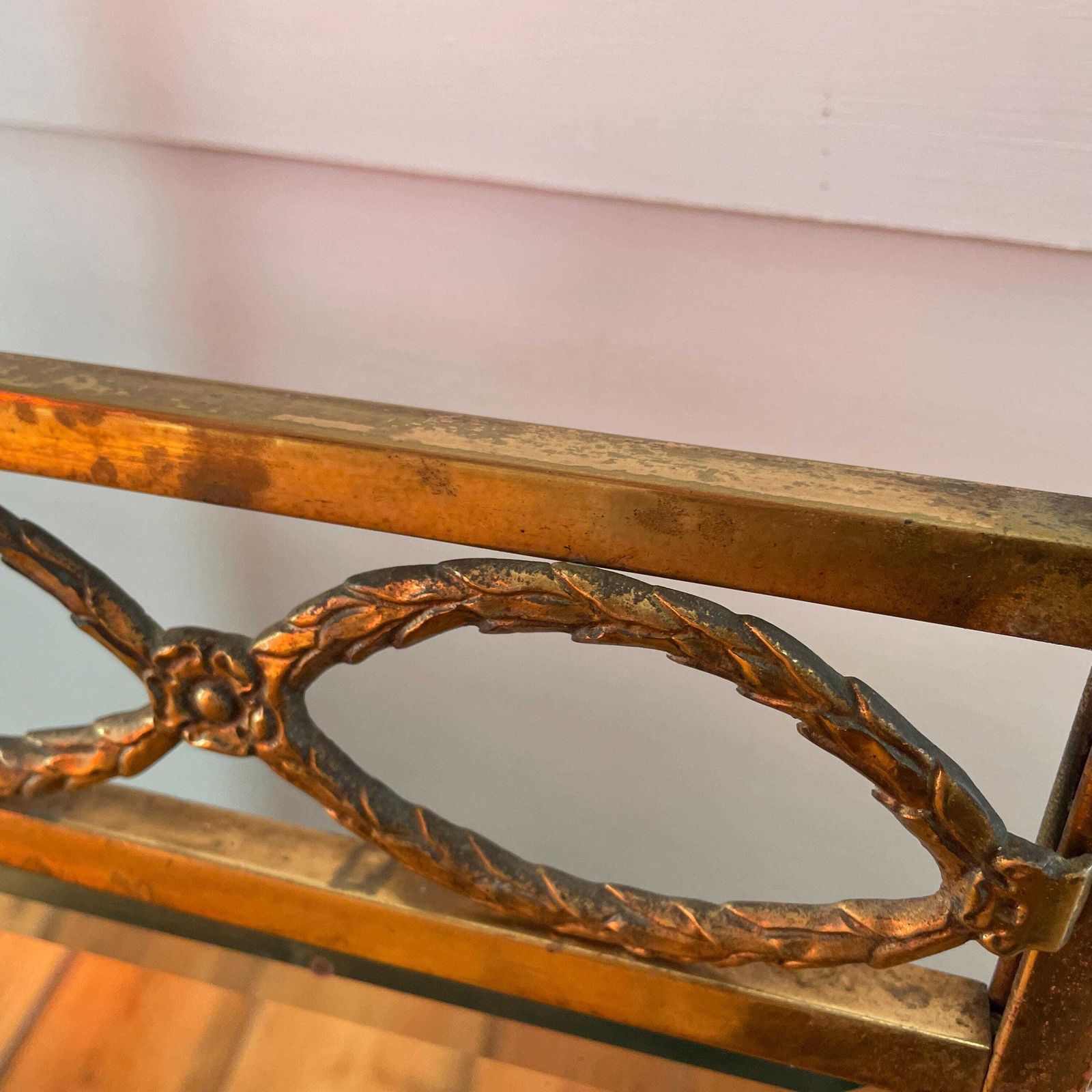photo vinterior Antique Fireguard Fireplace Screen Gold Brass Metal Frame Vintage Fire Guard Mirror Victorian Ornate Freestanding Detail Art Deco