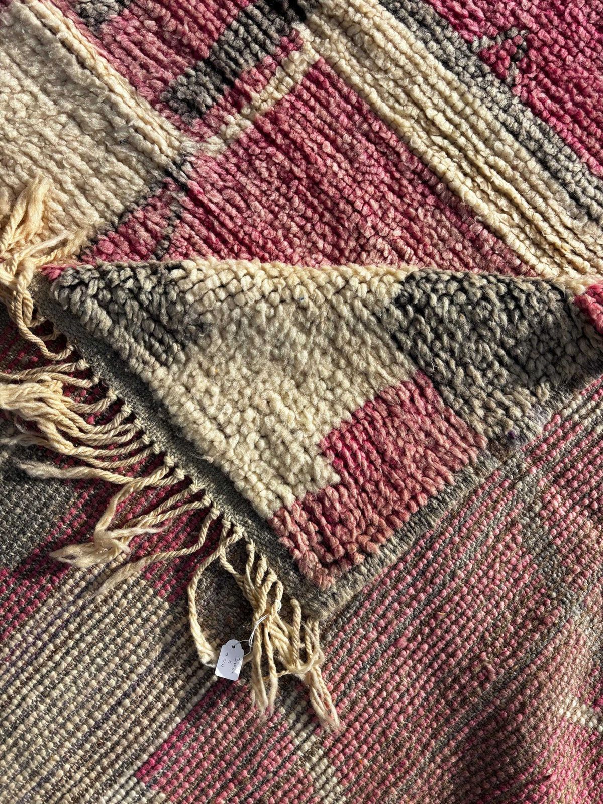 Moroccan Pink Boujaad Rug 200x300 Cm, Authentic Moroccan Berber Wool photo 1356.0