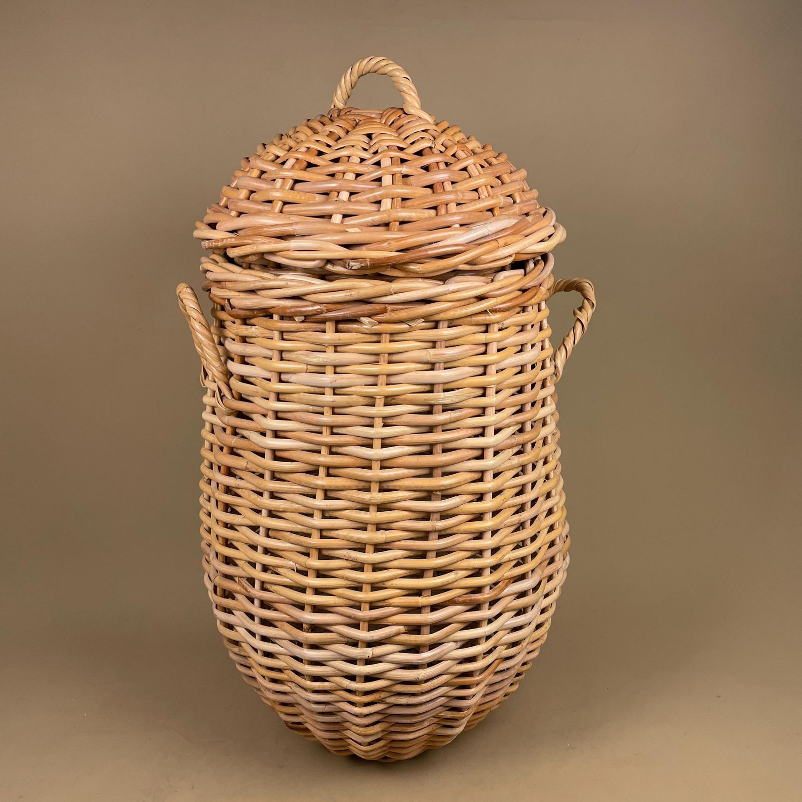 Wicker Laundry Basket With Lid Rustic Rattan Storage Hamper Large Vintage Handwoven Boho Cottage Farmhouse Decor Storage photo furniture