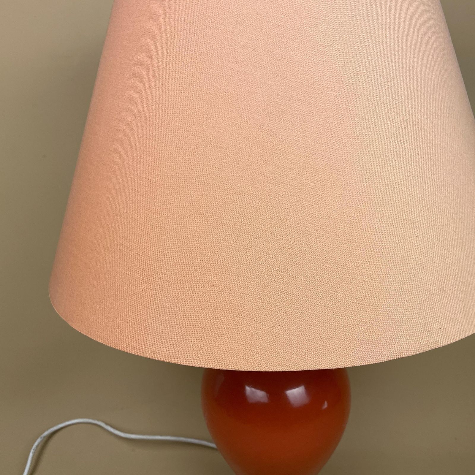photo for sale Oriental Ceramic Lamp Light Bedside Table Chinese Vase Red Antique Gold Metal Classic Elegant Medium Side Lampshade Shade