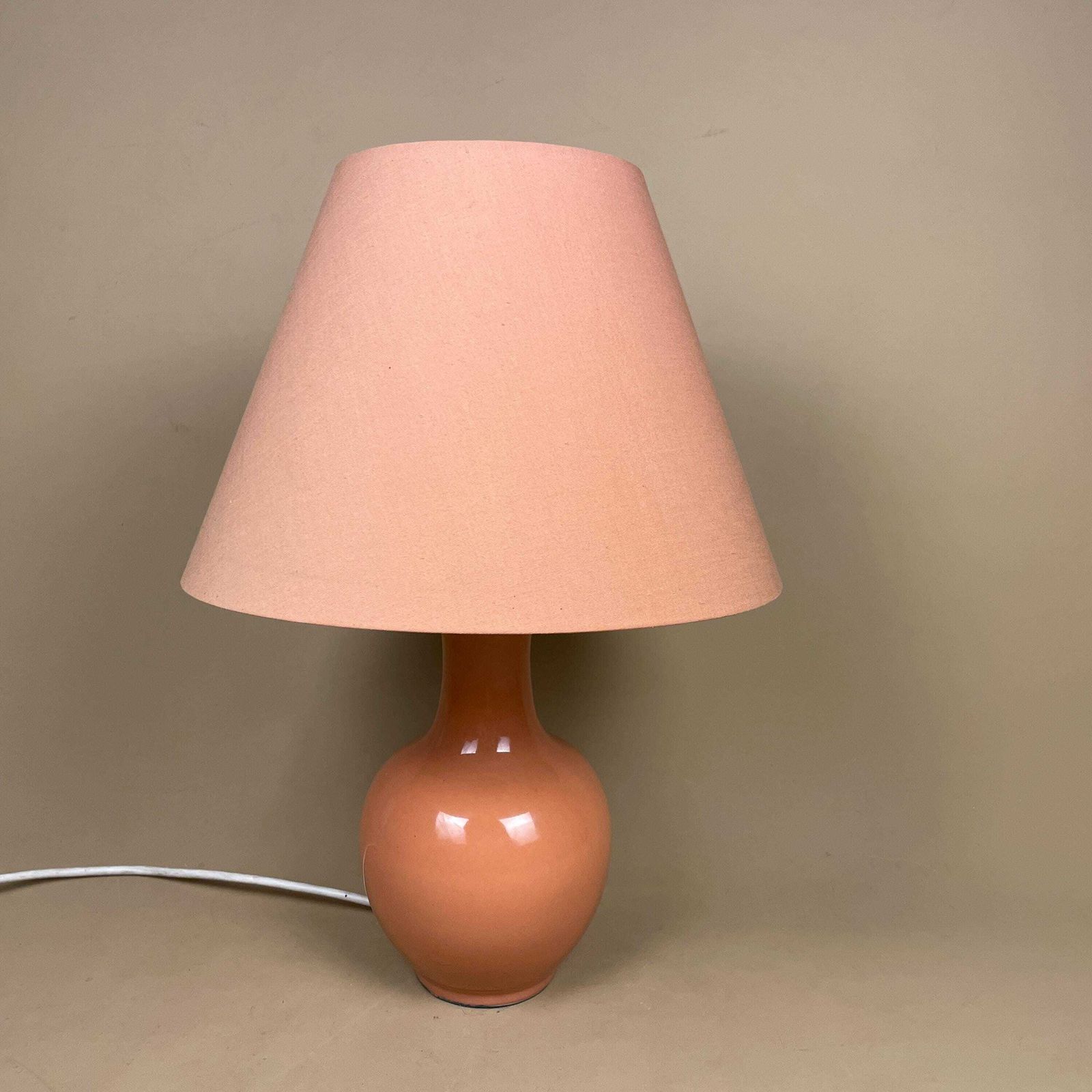 Oriental Ceramic Lamp Light Bedside Table Chinese Vase Peach Antique Gold Metal Classic Elegant Medium Side Lampshade Shade