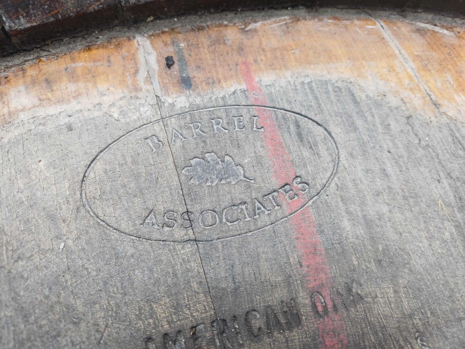 photo furniture Large Vintage Oak Wine Barrel American Oak Medium Toast Plus Garden Planter Rustic Side Table Distillery Barrel Decorative Oak Cask.
