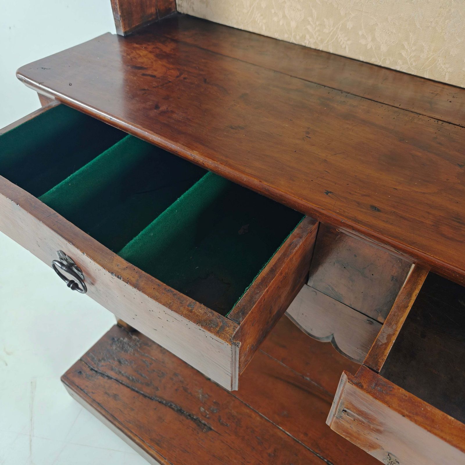 English Georgian Dresser – Solid Oak, Circa 1800 photo 1275.0