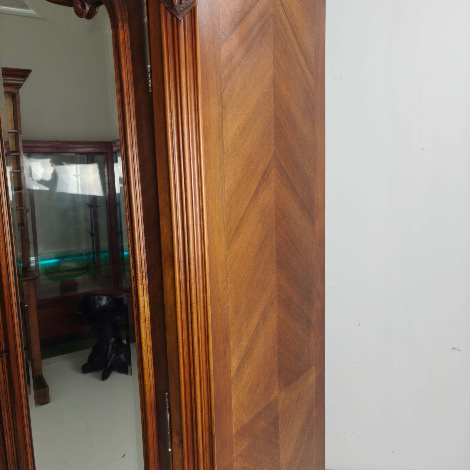 photo vinterior French Louis XV Style Carved Wood Armoire With Mirrored Doors