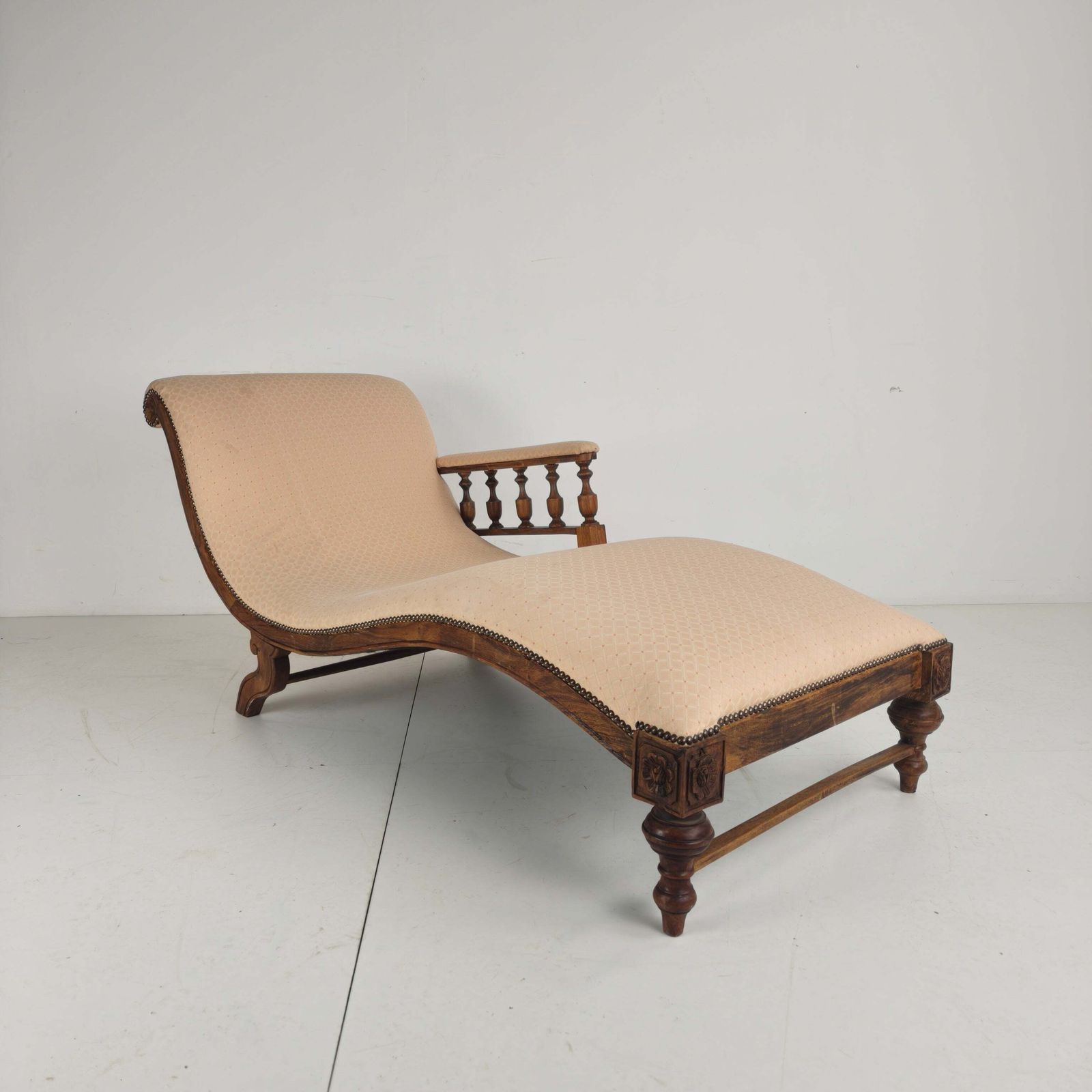 Late 19th Century Antique Chaise Longue / Daybed – England photo buy