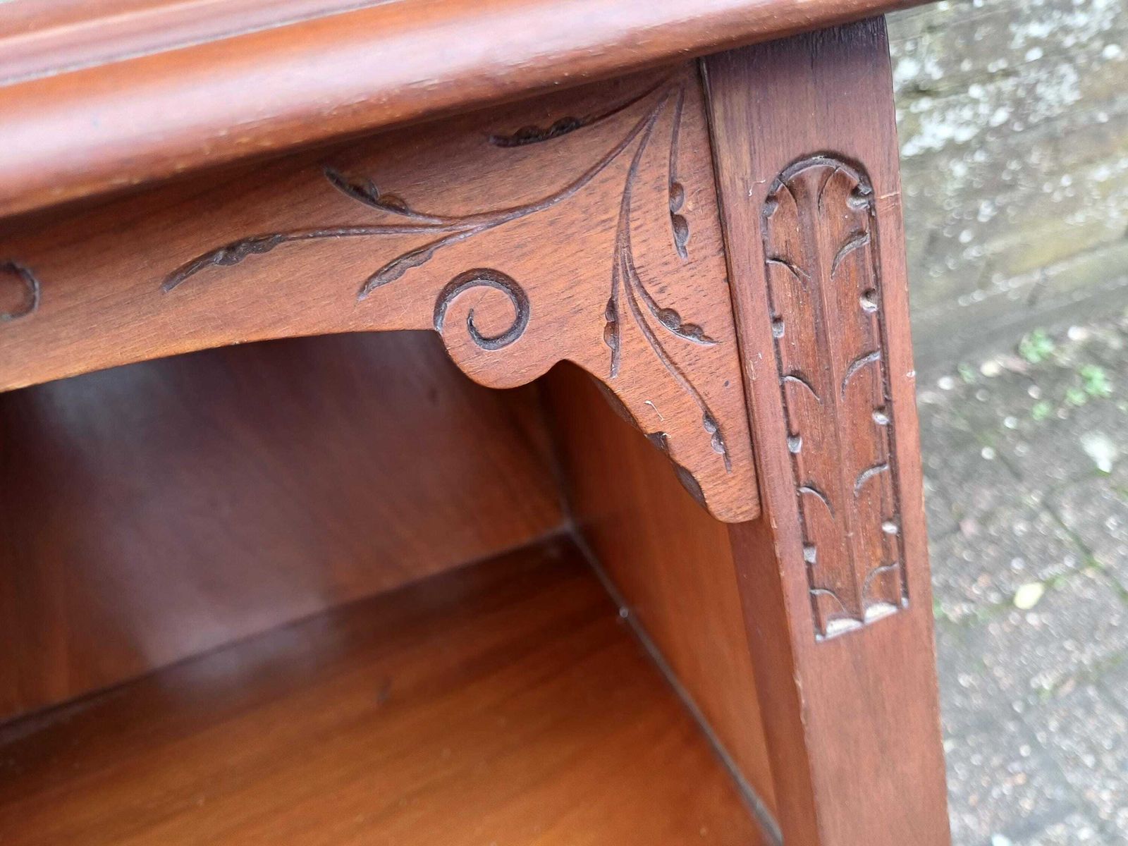 Victorian Mahogany Pot Cupboard Bedside Cabinet Antique Edwardian Nightstand Carved Flower Door Solid Wood Side Table photo furniture