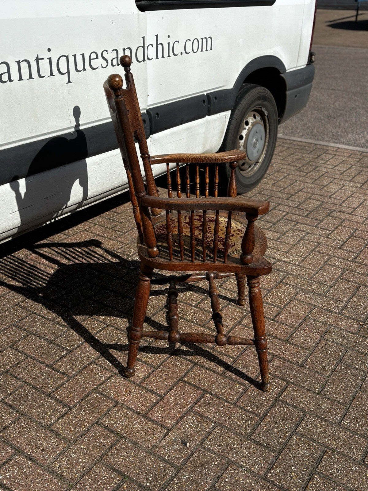 photo furniture Victorian Armchair, Original Upholstery Turned Legs.