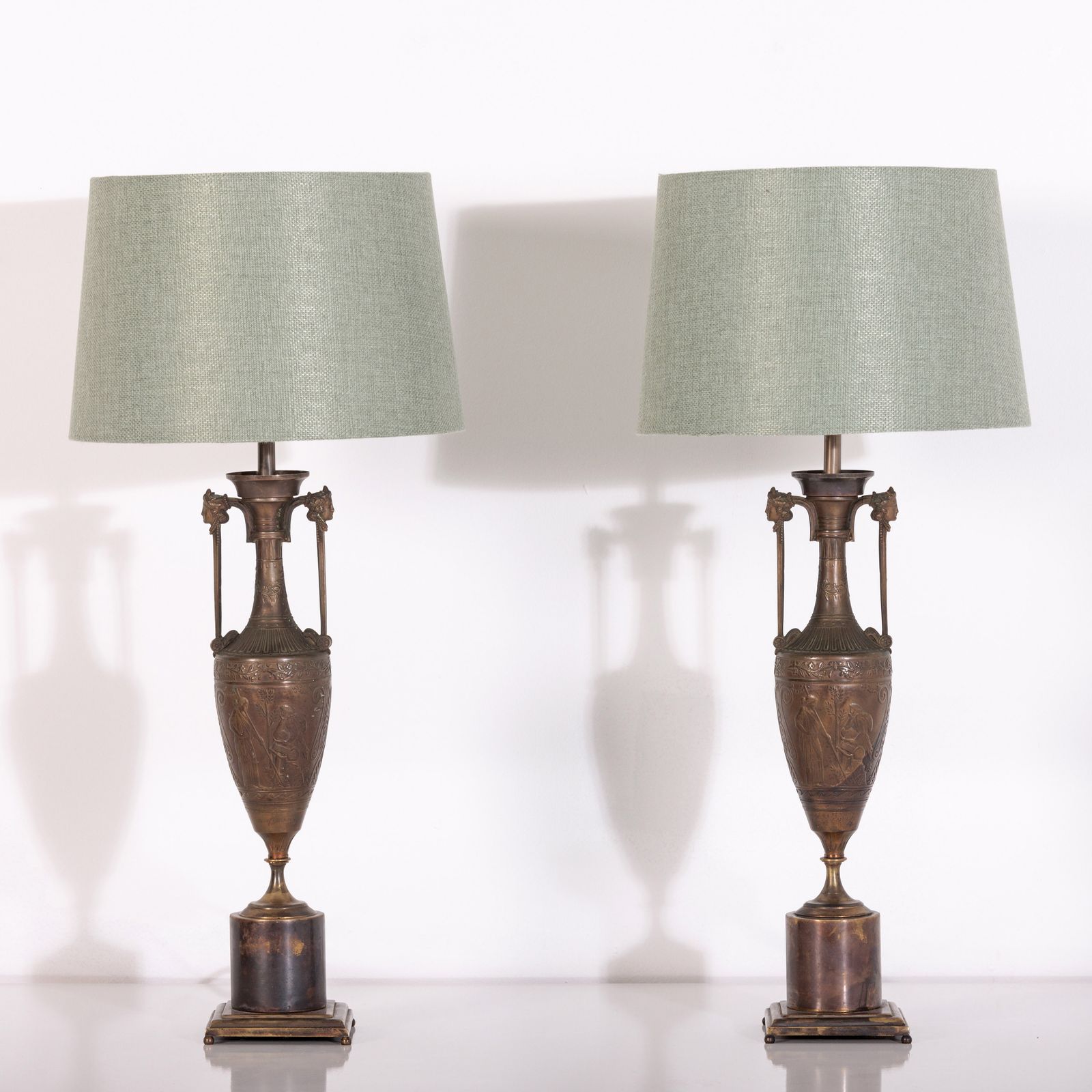 photo vintage Pair Of Patinated Bronze Vases Mounted As Lamps By Ferdinand Barbedienne