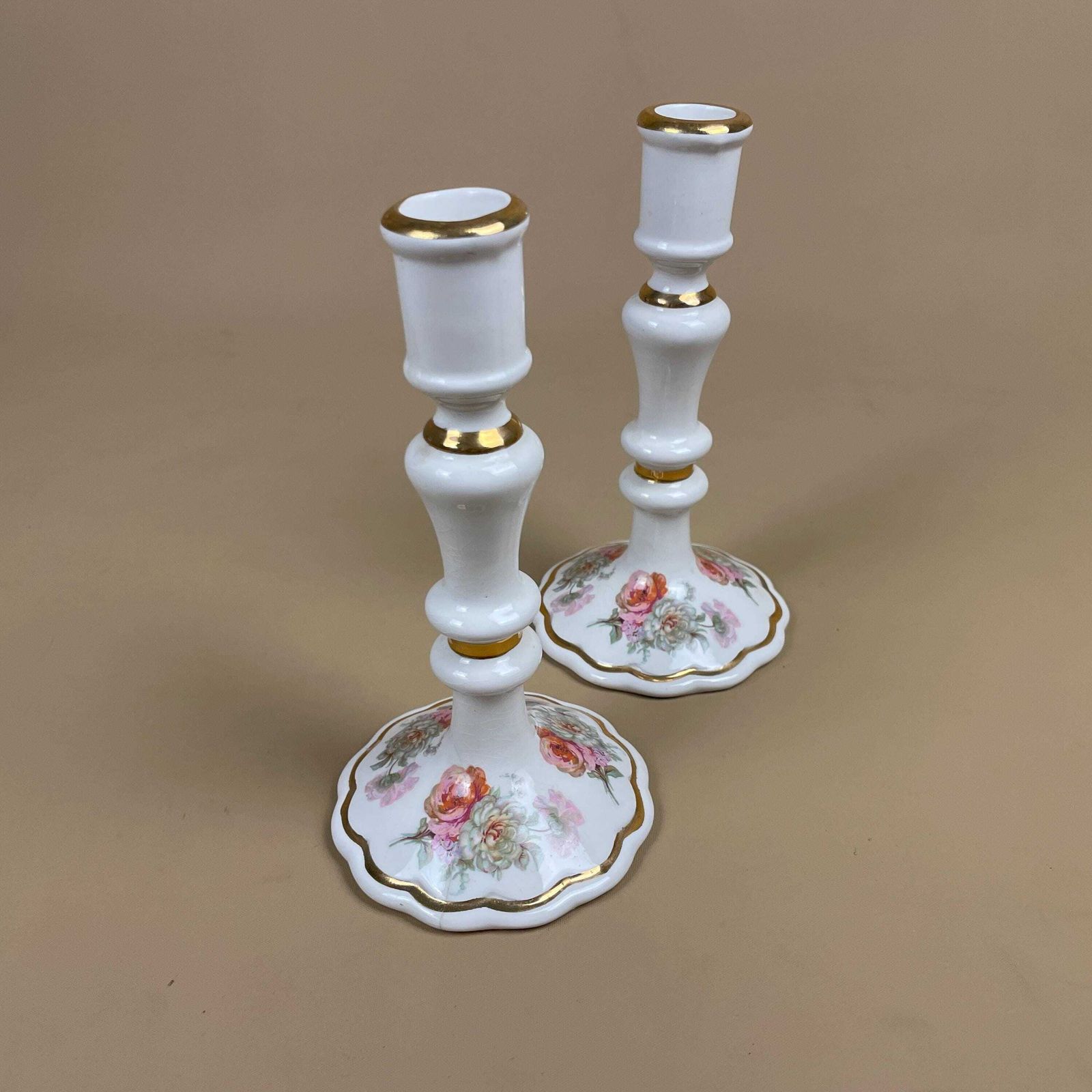 Pair Matching Ceramic Candlestick Holders Floral Royal Winton Pottery Scalloped Base White Pink Flowers Gold Rims Candle Holders Mantle photo vinterior