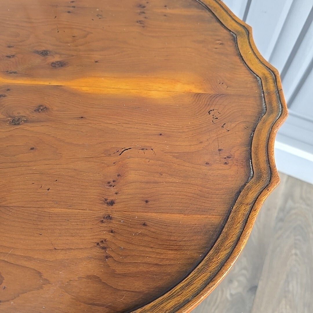 Antique Pedestal Wine Table Charles Barr Scalloped Edge – Yew Wood – Pie Crust photo vinterior
