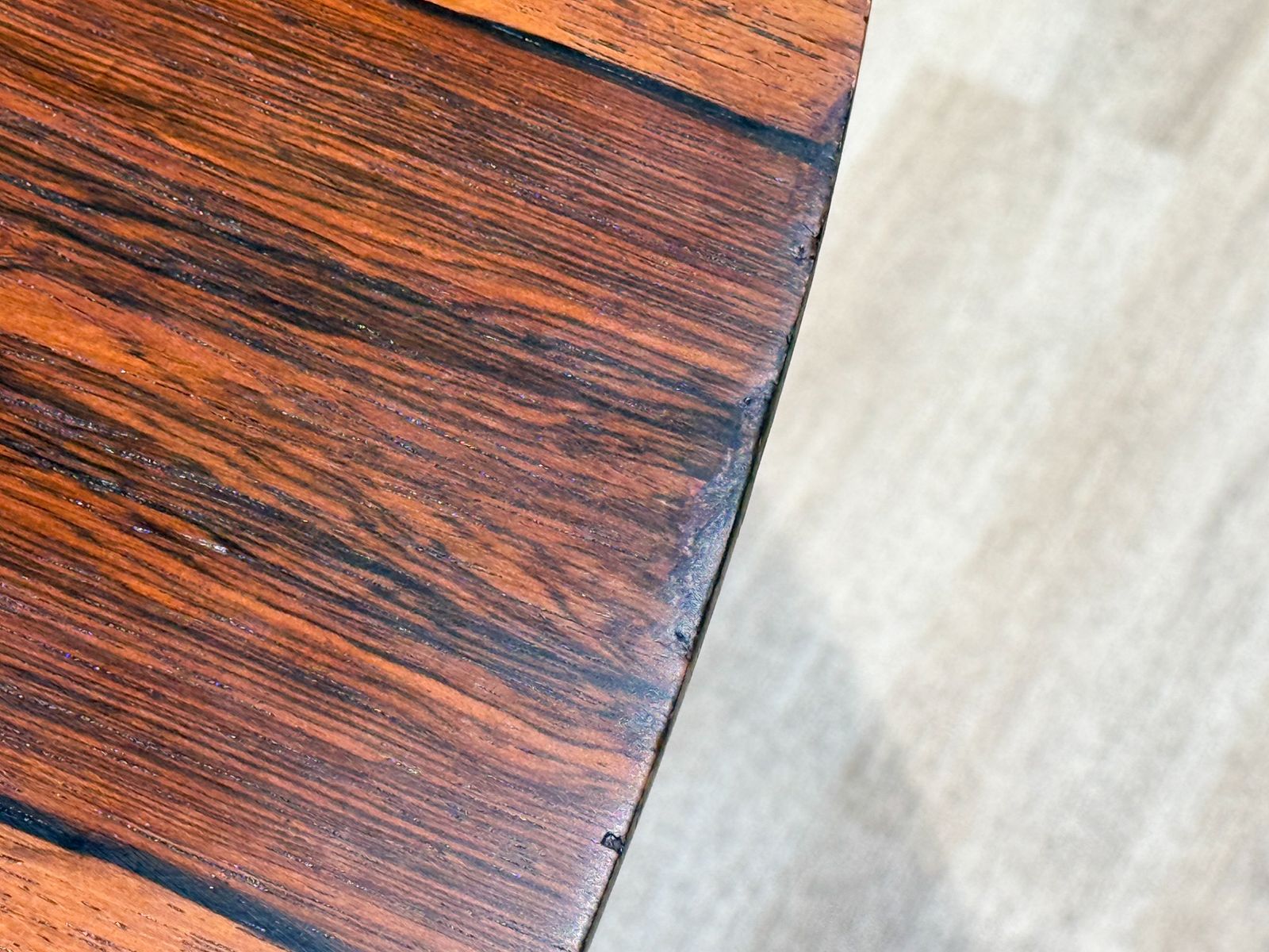 Mid Century Arkana Round Dining Table In Brazilian Rosewood photo 1800.0
