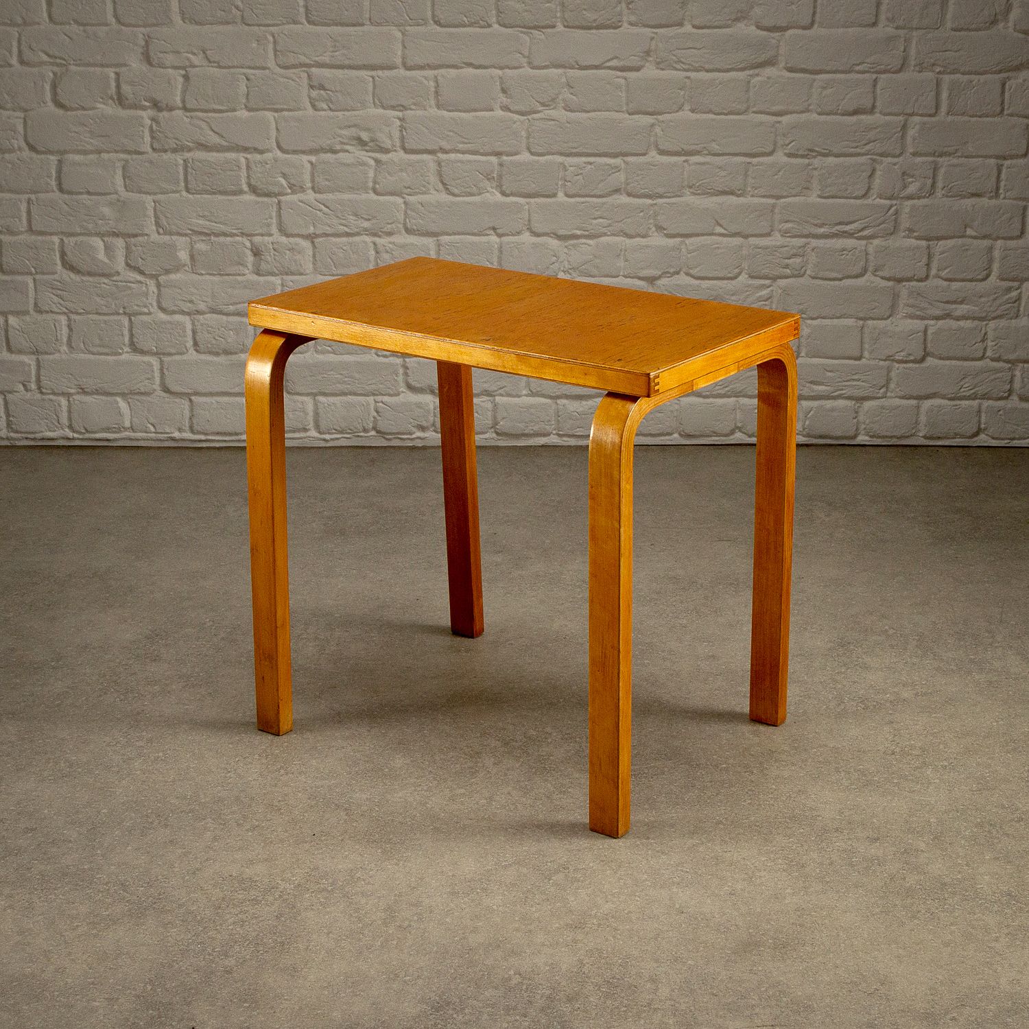 photo vinterior Model 88 Side Table In Karelian Birch By Alvar Aalto, Finland, 1930s