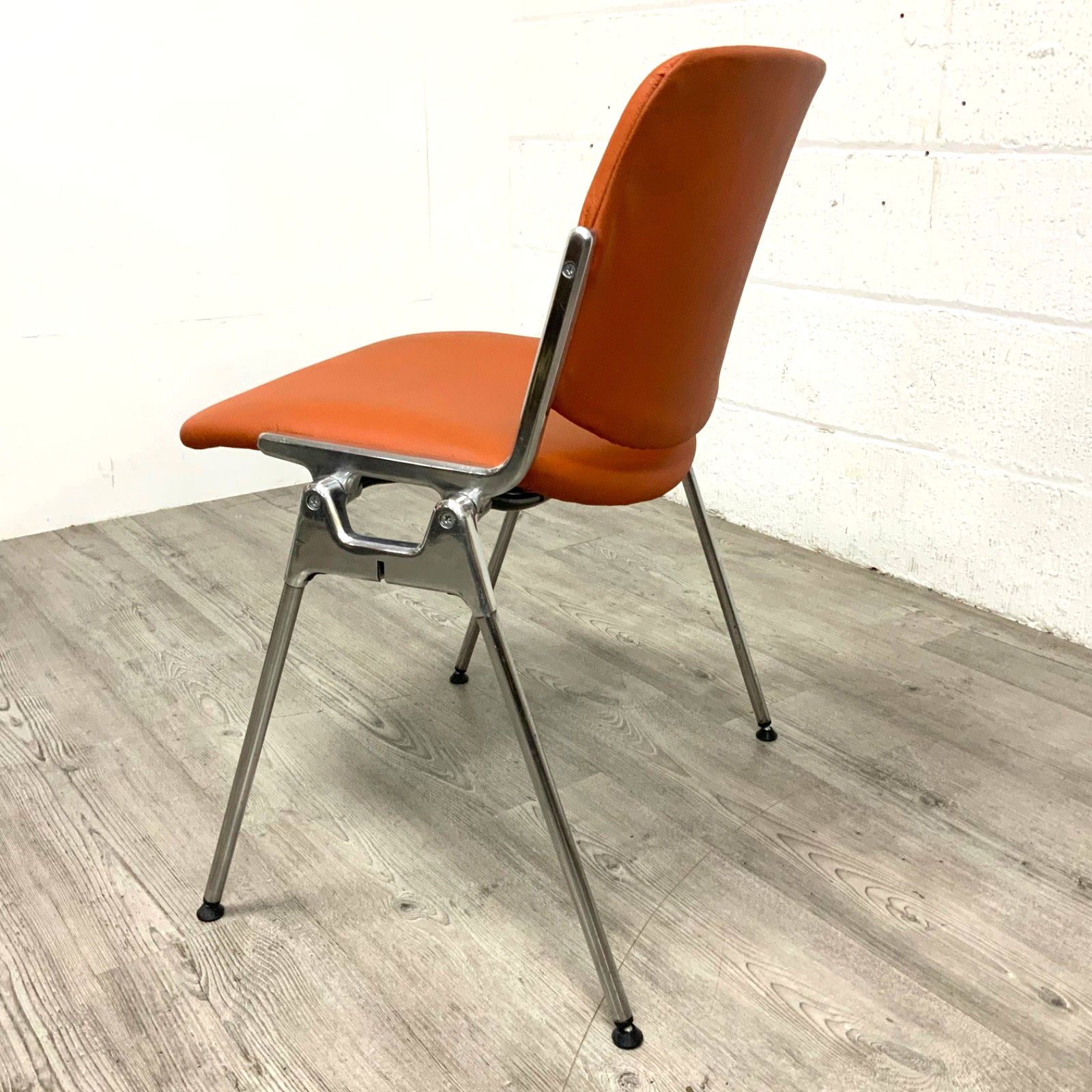Furniture A Set Of Four Vintage Castelli Dsc 106 Chairs  By  Giancarlo Piretti Mid Century  1970s photo