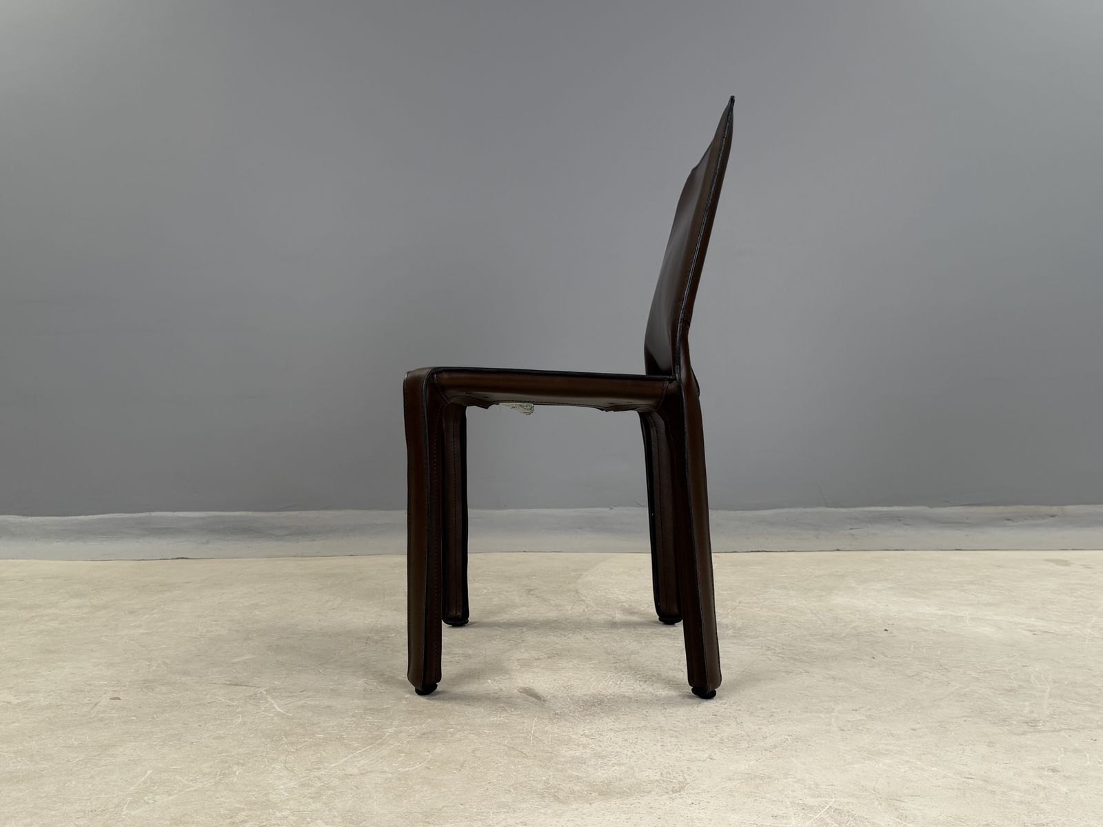Mario Bellini Cab 412 Chairs For Cassina – Vintage Italian Saddle Brown Leather Dining Chairs – Set Of  12 Twelve Dining Chairs photo buy