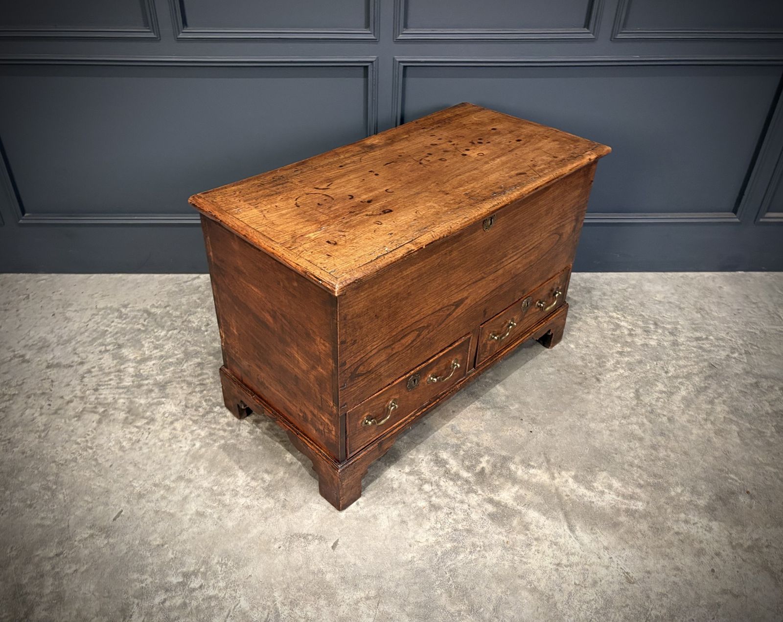 Georgian Elm Blanket Box photo for sale