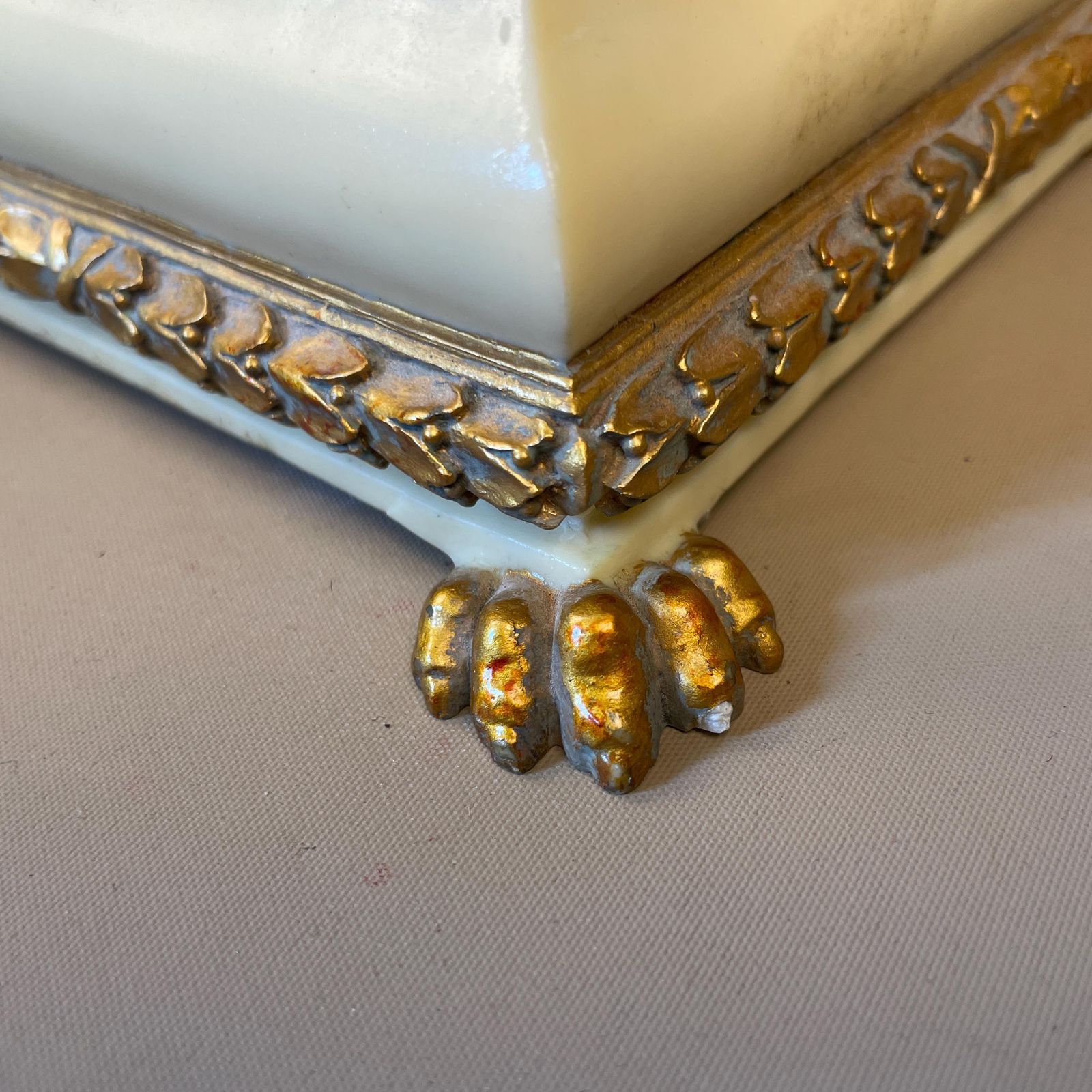55.0 Cream Gold Resin Trinket Box Ornate Footed Jewellery Decorative Vintage Style Keepsake Storage Ring Dish Vanity Accessory photo