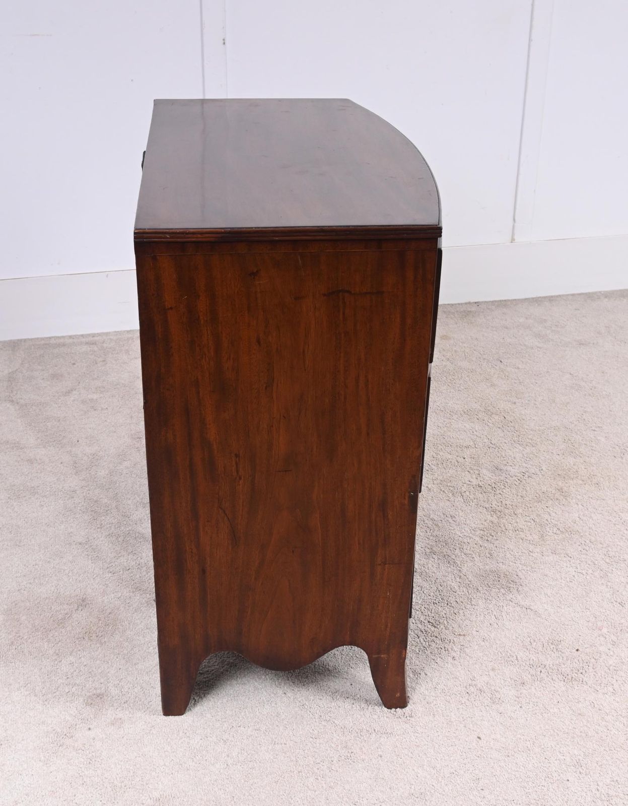 photo furniture Georgian Mahogany Chest Drawers Bow Front 1820