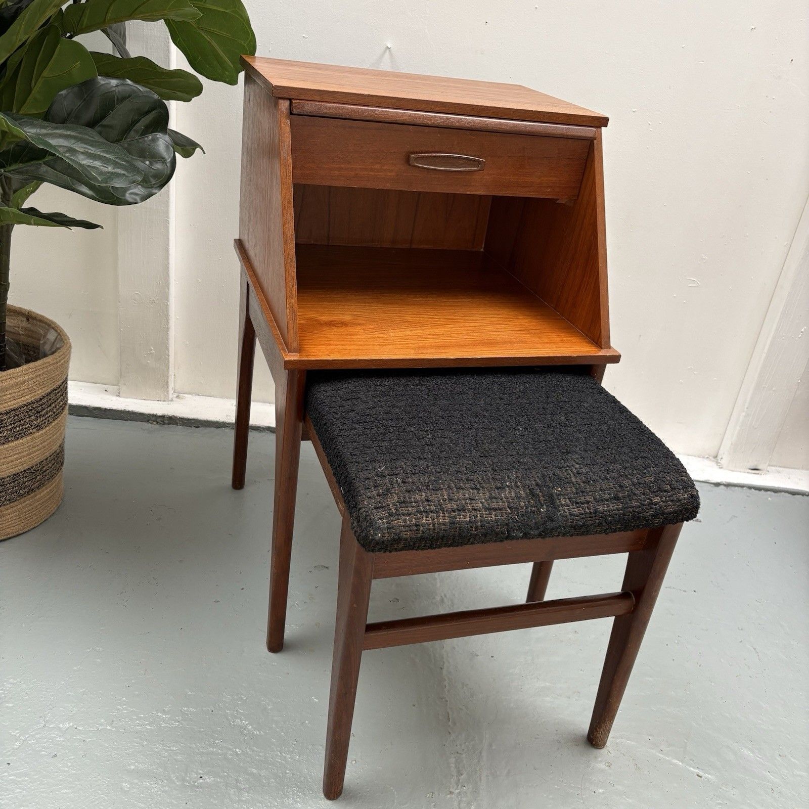 Chippy Heath Mid Century Teak Extending Telephone Table Cabinet Sideboard Bl747 photo buy