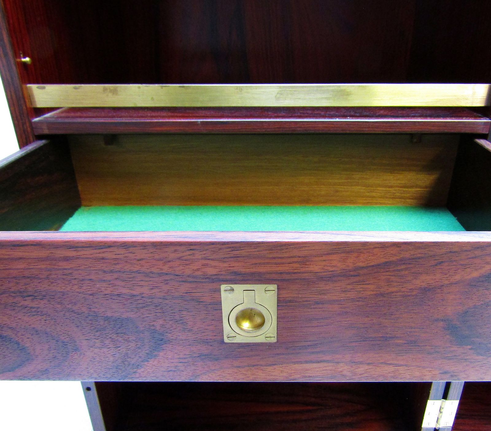 photo vinterior 1960s Danish Metamorphic Bar In Rosewood By Reno Wahl Iversen For Dyrlund