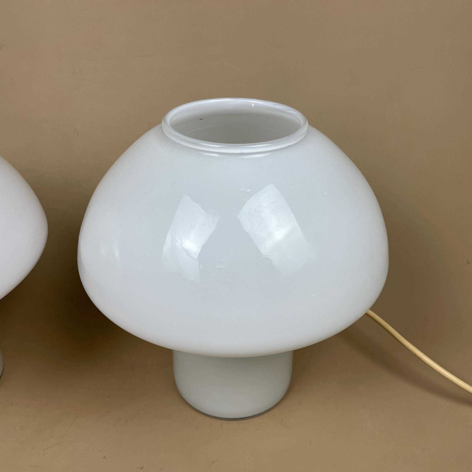 Pair Of 2 Mushroom Glass Lamps Light Bedside Table Metal White Art Deco Round Base Vintage Elegant Lamp Light Set Matching 2 photo furniture