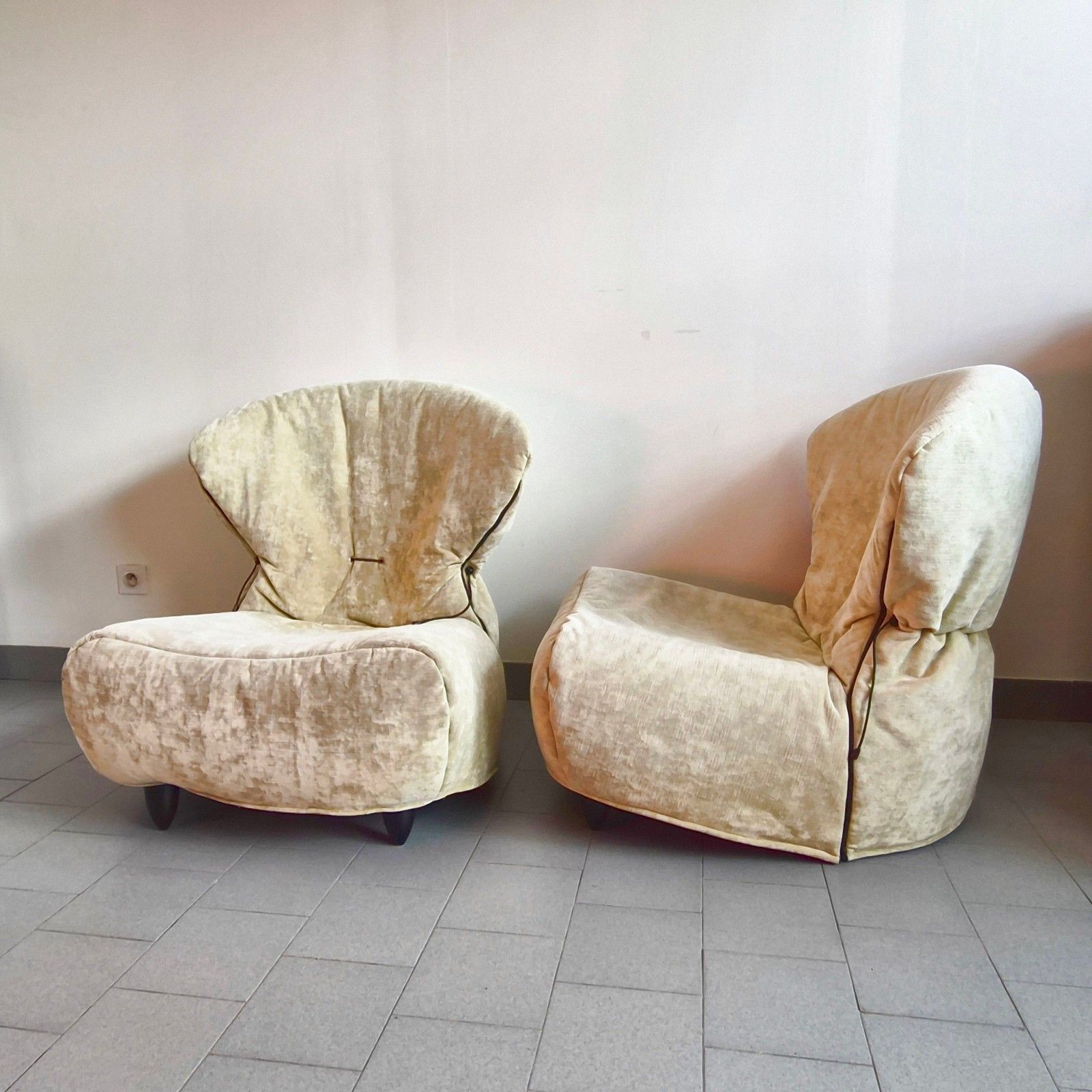 Pair Of Vintage Annie Hieronimus Cinna 90s Feminina Body Driver Chairs photo furniture
