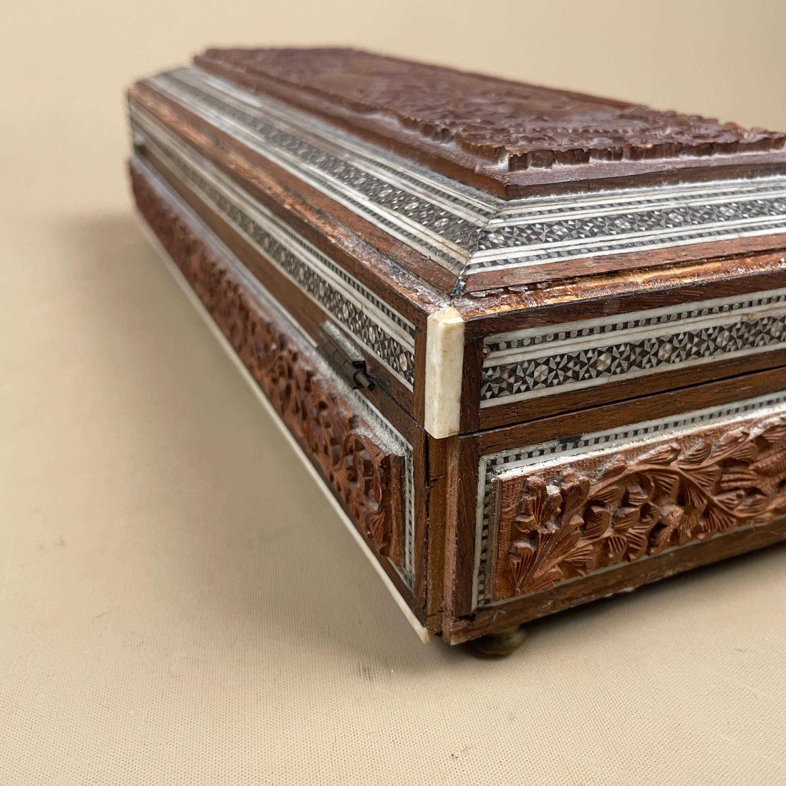 Home Decor Antique Indian Box Hand Carved Animal Pattern Trinket Jewellery Table Top Brown Intricate Detail 3d Relief Key Lock Pattern Marquetry photo
