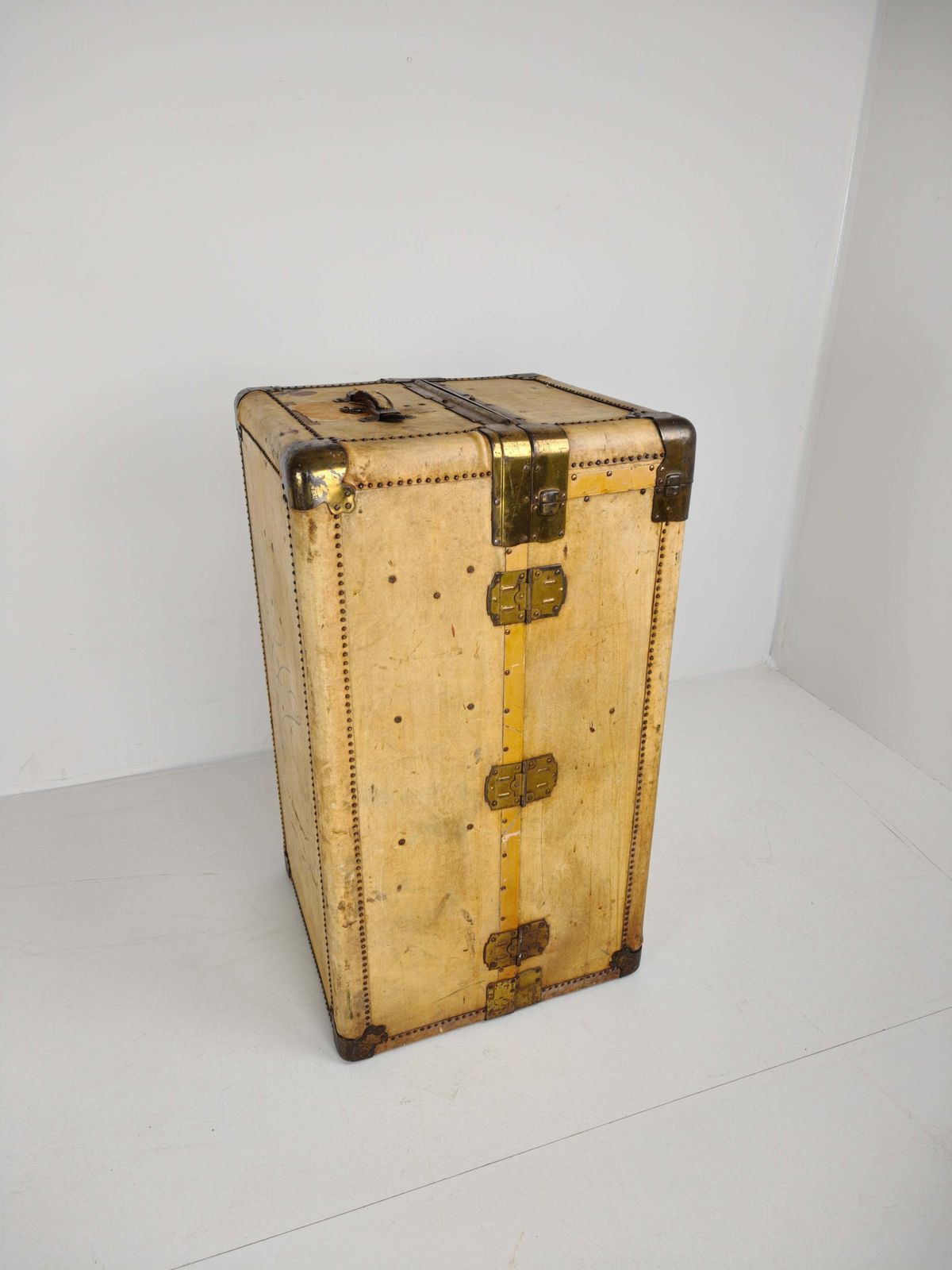 1930s Wardrobe Steamer Trunk By Hartmann – Goat Skin Chest photo furniture