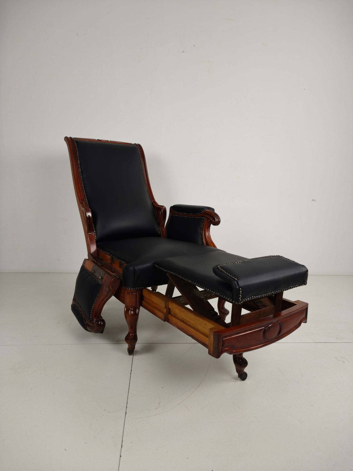 2376.0 19th Century Antique Library Chair By Horrix – Black Leather photo