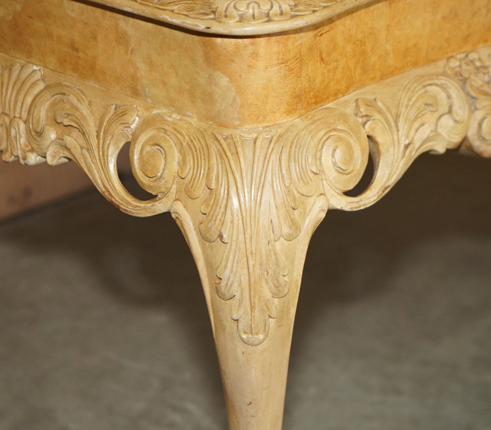 Exquisitely Hand Carved  Burr Walnut Coffee Cocktail Table Lion's Hairy Paw Legs photo buy