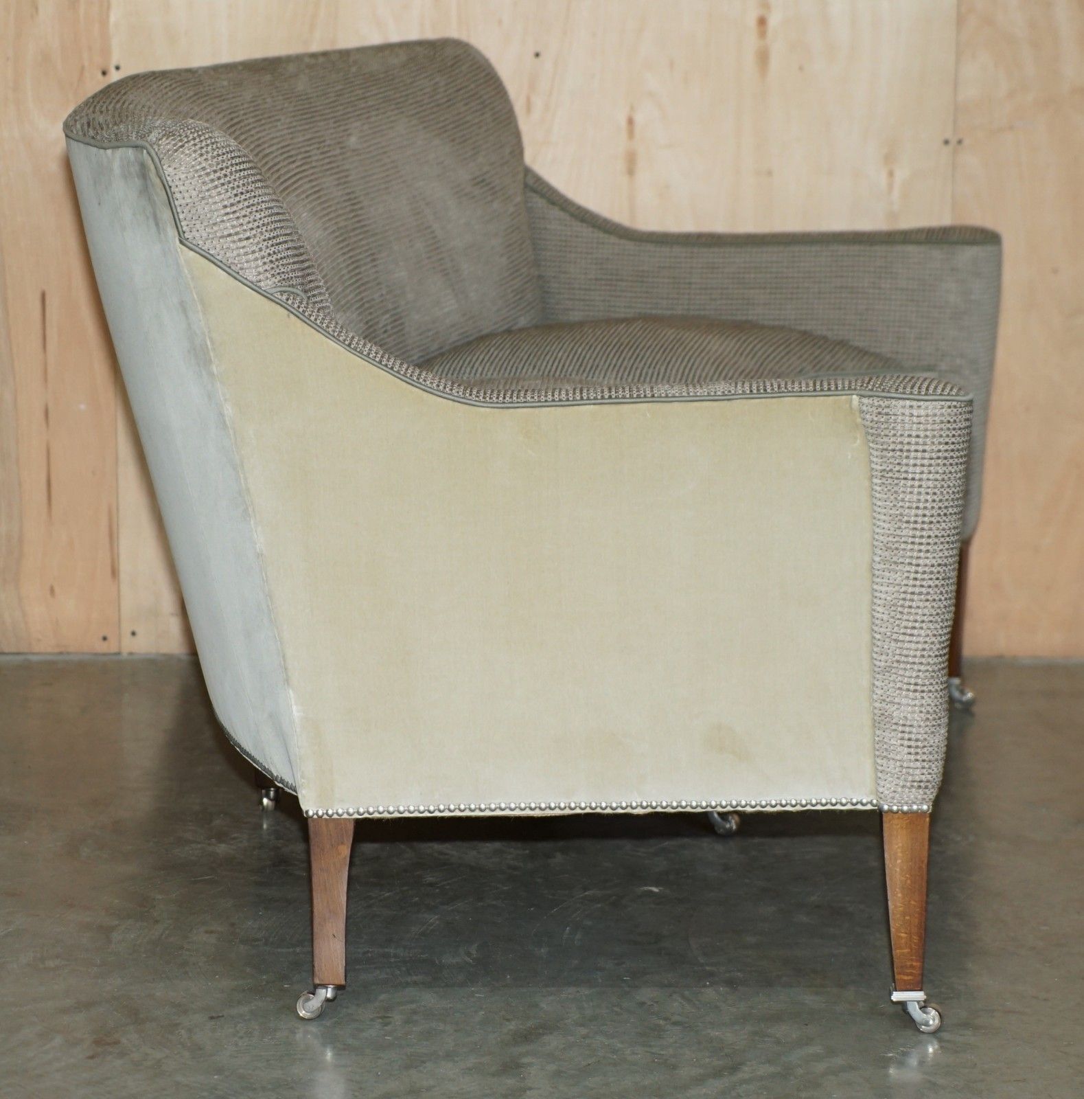photo buy Rrp £7,950 William Yeowood Sylvie Curved 2 Seater Sofa With Oatmeal & Velvet