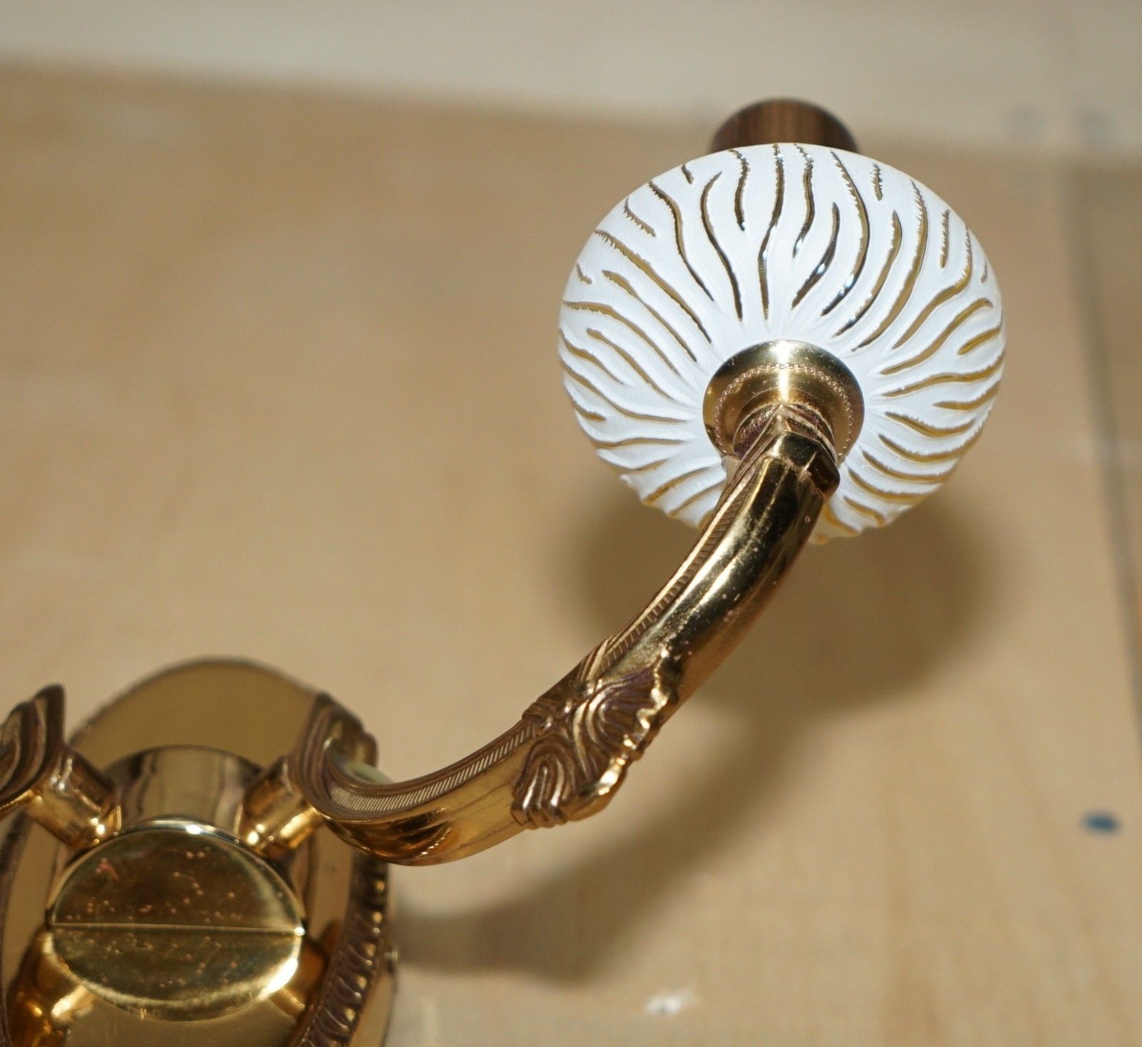 photo furniture Pair Of Lovely Reccagni Made In Italy Brass & Frosted Glass Twin Candle Sconces